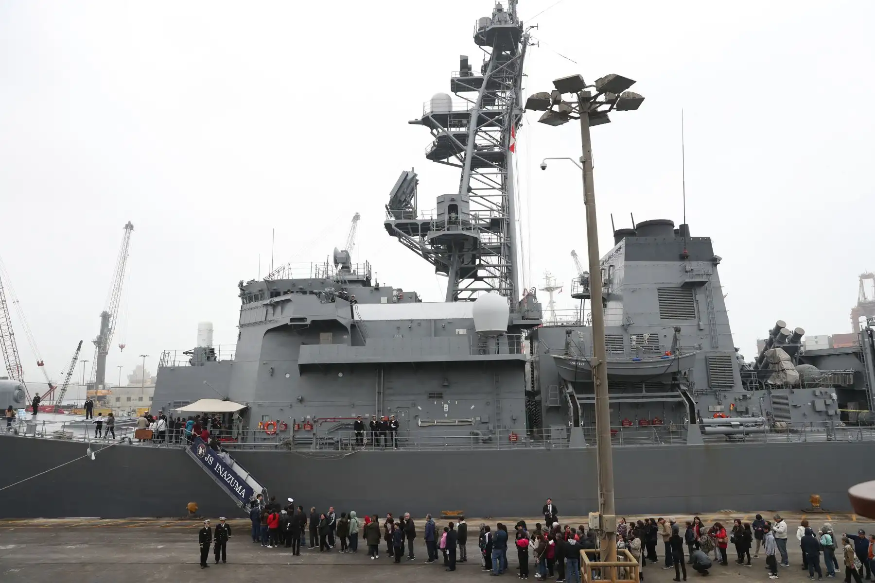 Escuadra de entrenamiento de autodefensa de la Fuerza Marítima Japonesa llega al puerto del Callao. Foto: ANDINA/Melina Mejía