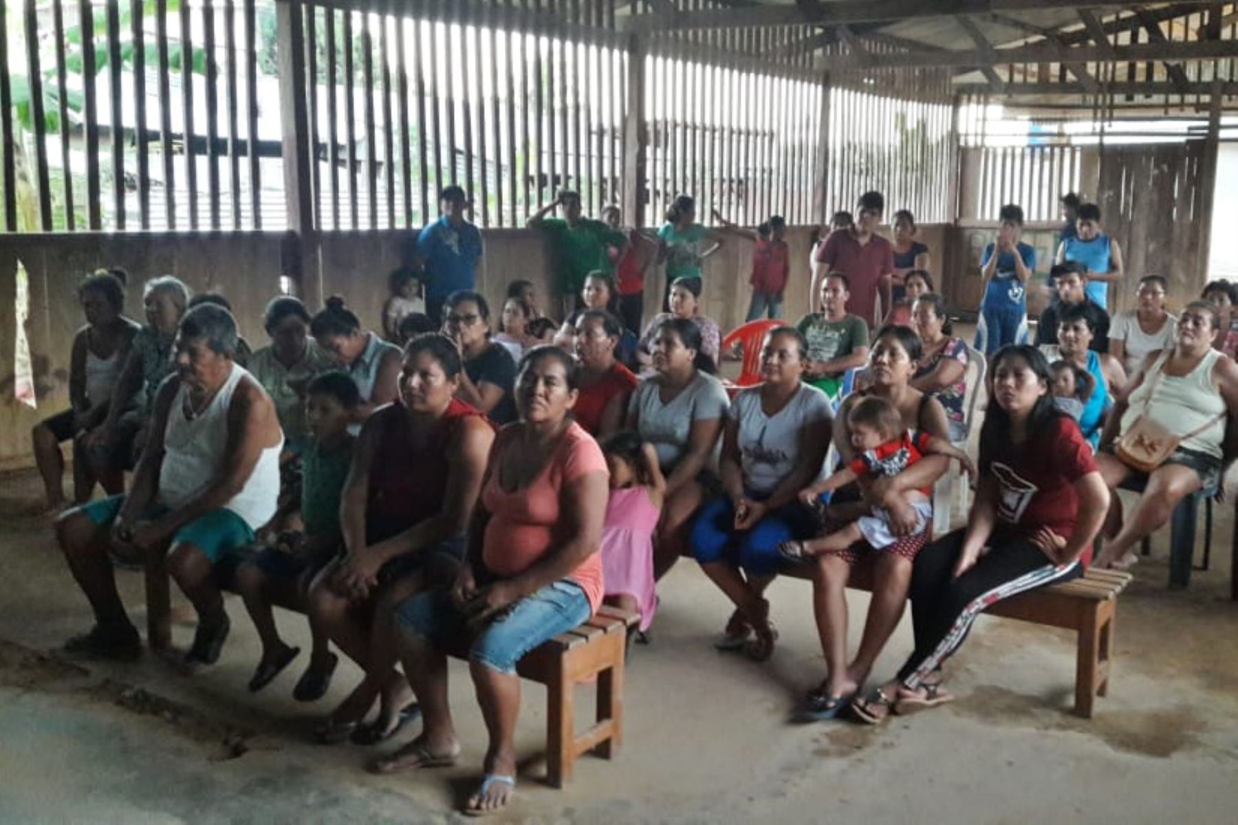 Pobladores de Yurimaguas reciben orientación sobre consumo de energía eléctrica