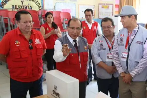 Presidente del JNE, Víctor Ticona, pide a electores emitir una decisión informada, pensando en el desarrollo de su localidad.