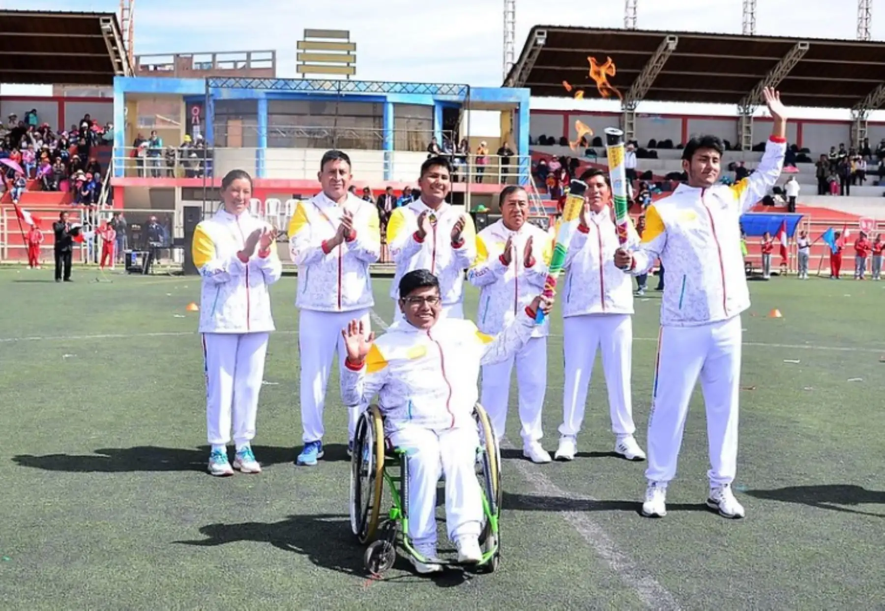 Juliaca recibió con mucha júbilo y algarabía la Antorcha Panamericana