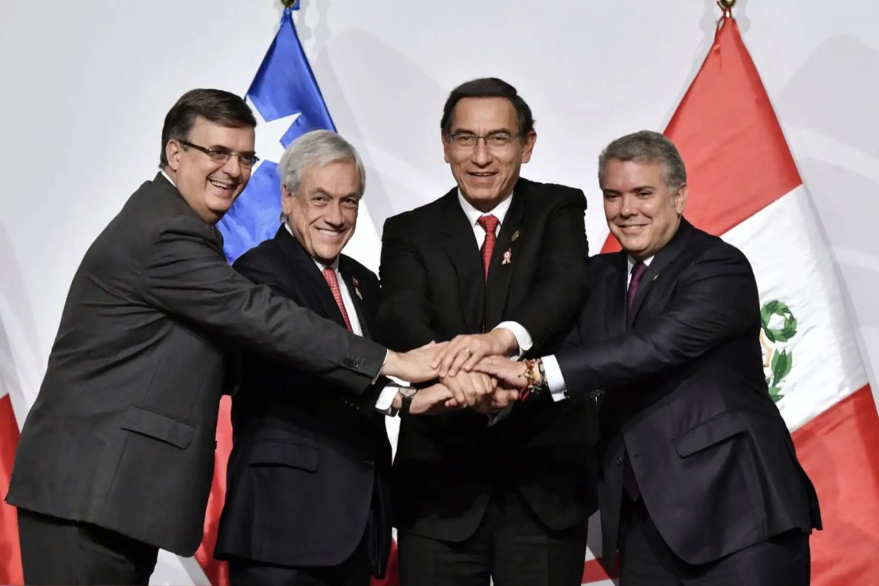 Firma de la declaración de Lima, en el marco de  XIV Cumbre de la Alianza del Pacífico con los Presidentes Martín Vizcarra, Iván Duque, Sebastian Piñeira, el Canciller de Mexico, Marcelo Ebrand 
Foto: Difusión