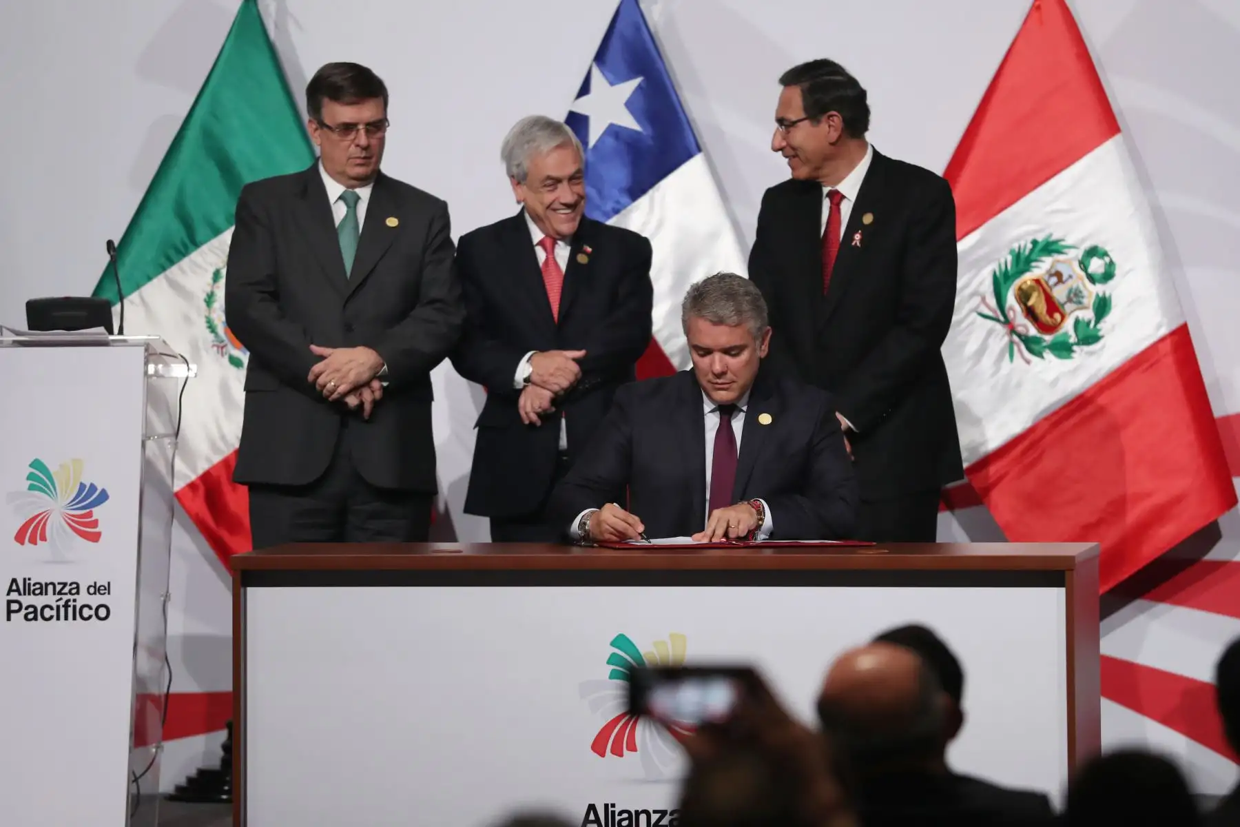 Presidentes, Martin Vizcarra, Iván Duque, Sebastián Piñera y Canciller Marcelo Ebrand firman declaración de Lima en el marco de la XIV Cumbre de la Alianza del Pacifico. Foto: ANDINA/Melina Mejía