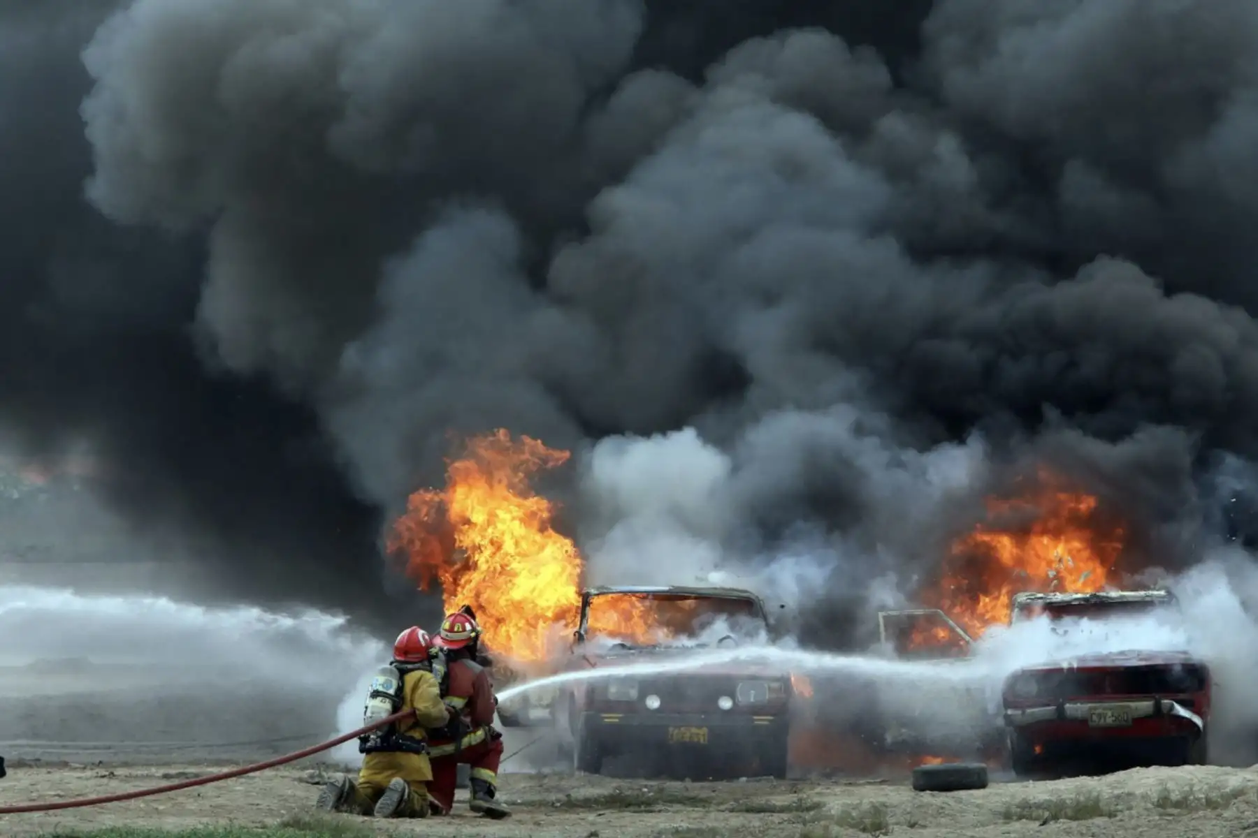 Cuerpo General de Bomberos Voluntarios del Perú lideró la Práctica Operativa de Operaciones de Respuesta a Emergencias Masivas Mat-Pel - NBQRe interinstitucional en la Aviación del Ejército en Las Palmas.
Foto: ANDINA/Difusión
