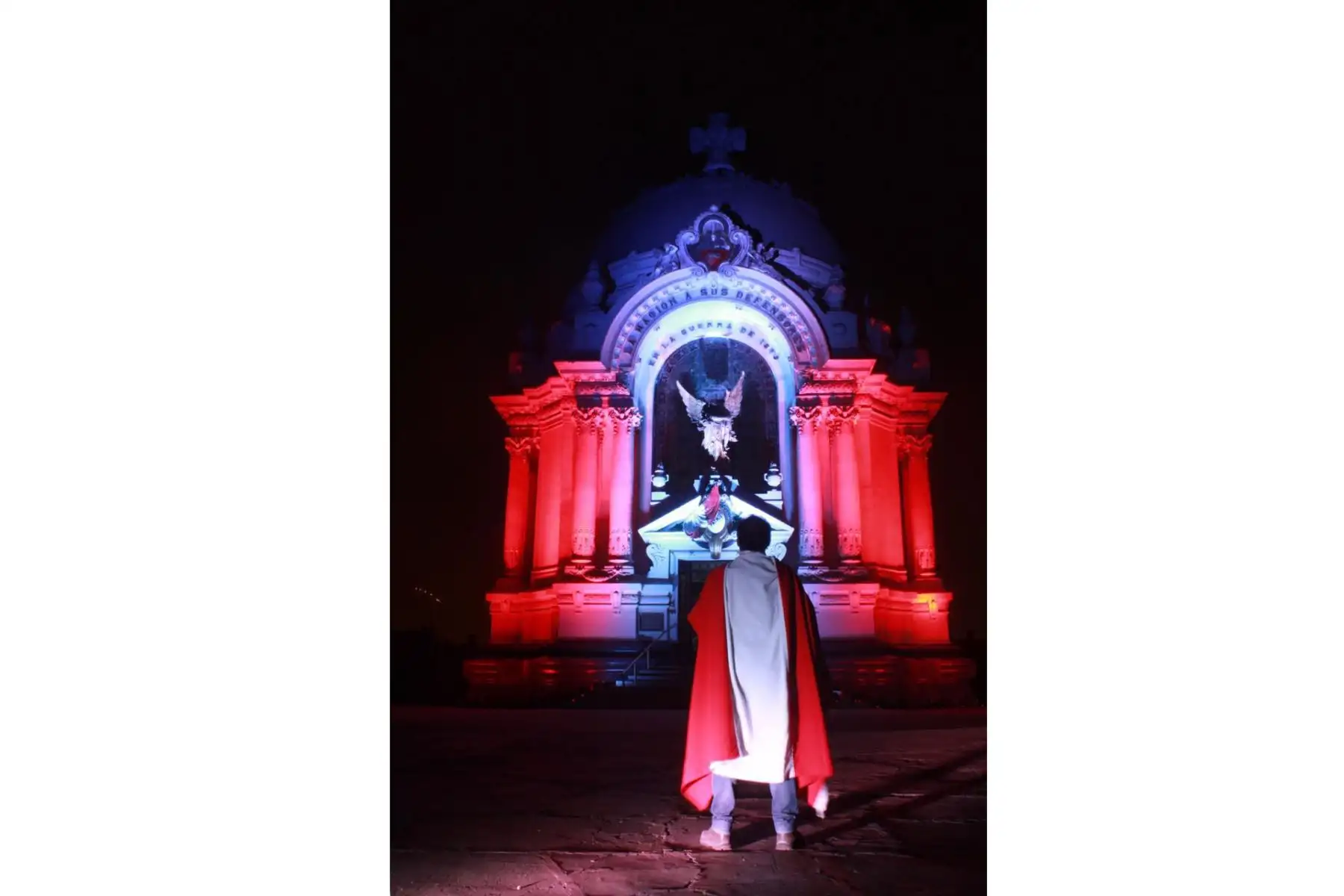 La Cripta de los Héroes del Museo Cementerio Presbítero Maestro se viste de rojo y blanco en apoyo a nuestra selección de fútbol.
Foto: ANDINA/ Difusión