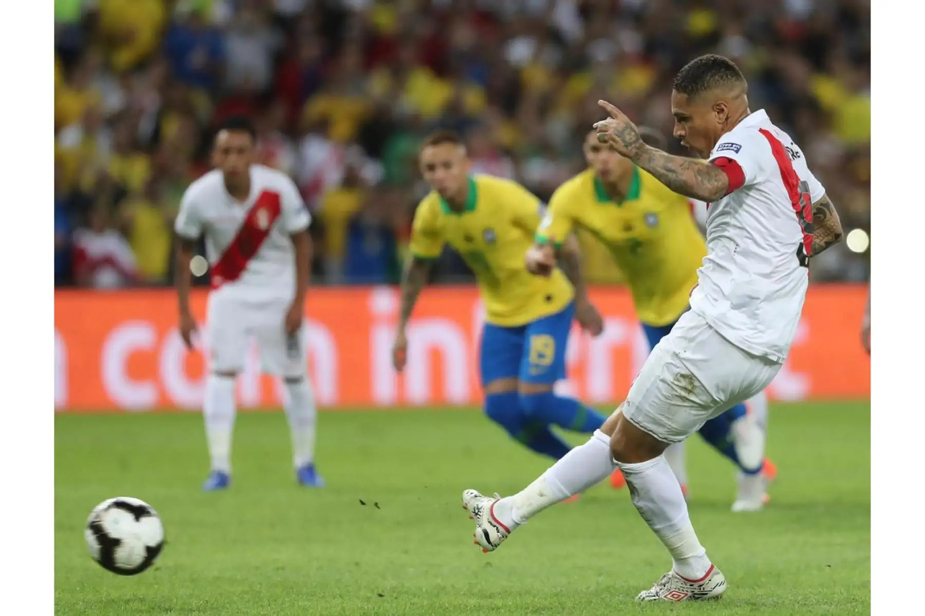 El peruano Paolo Guerrero reacciona al final de la final del torneo de fútbol de Copa América contra Brasil en el Estadio Maracaná de Río de Janeiro, Brasil.
Foto: FPF