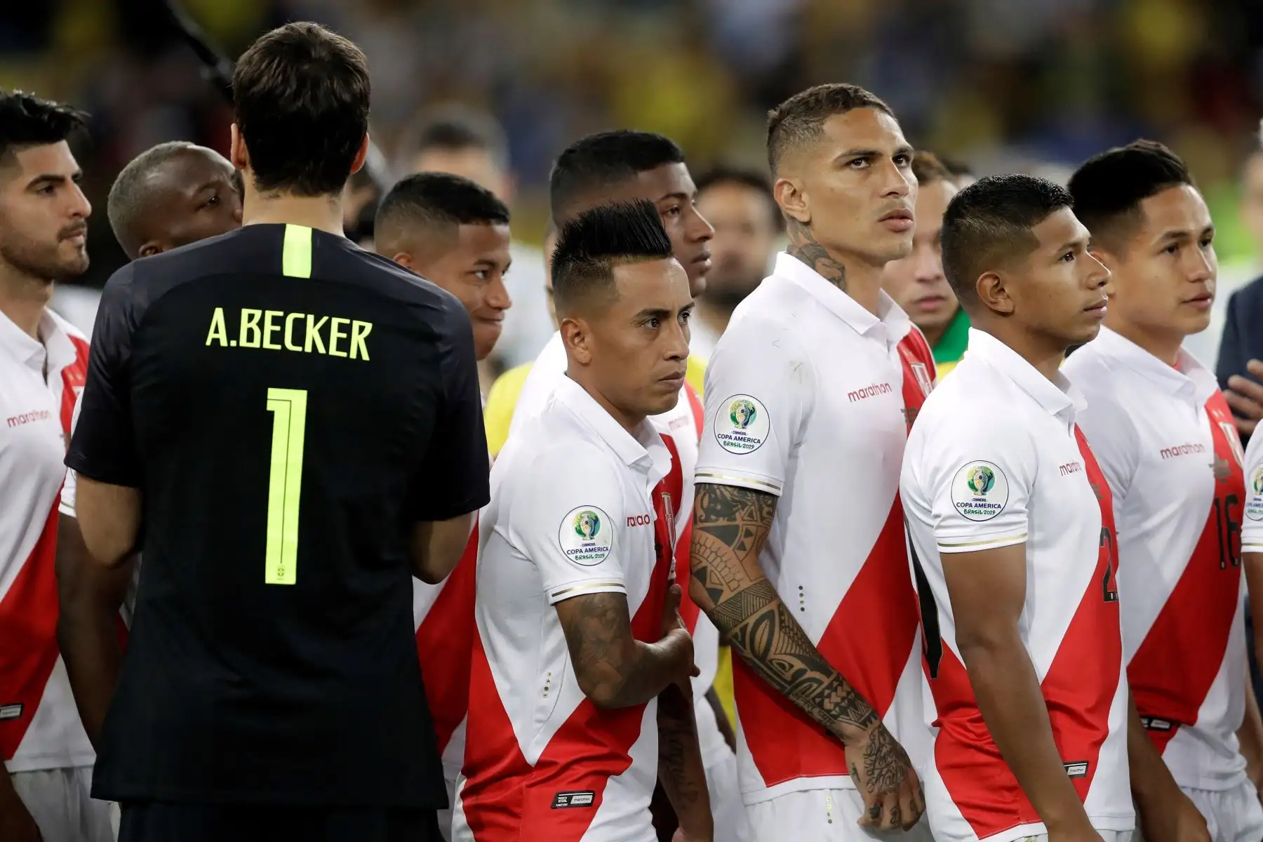 Jugadores de Perú esperan para recibir la medalla de plata de la Copa América de Fútbol 2019, en el Estadio Maracanã de Río de Janeiro, Brasil.
Foto: EFE