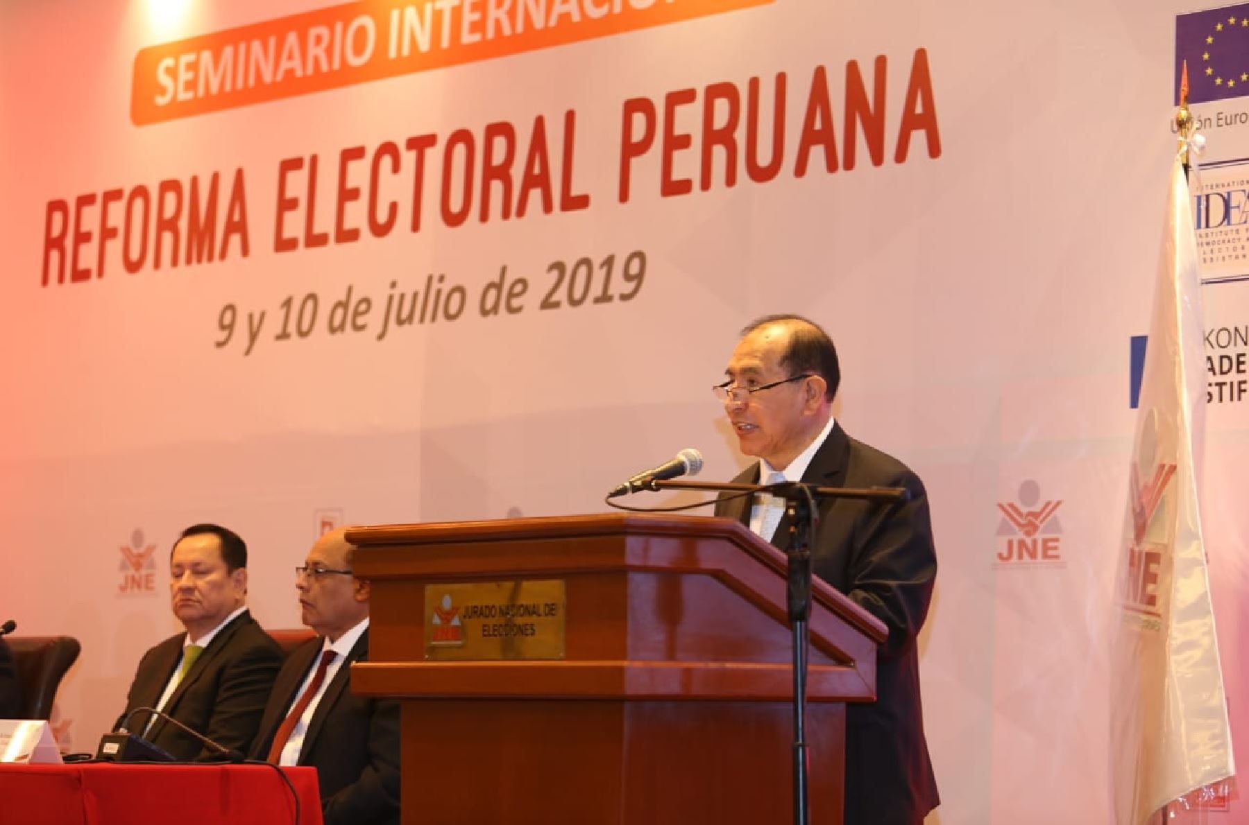 Jurado Nacional de Elección. Víctor Ticona.