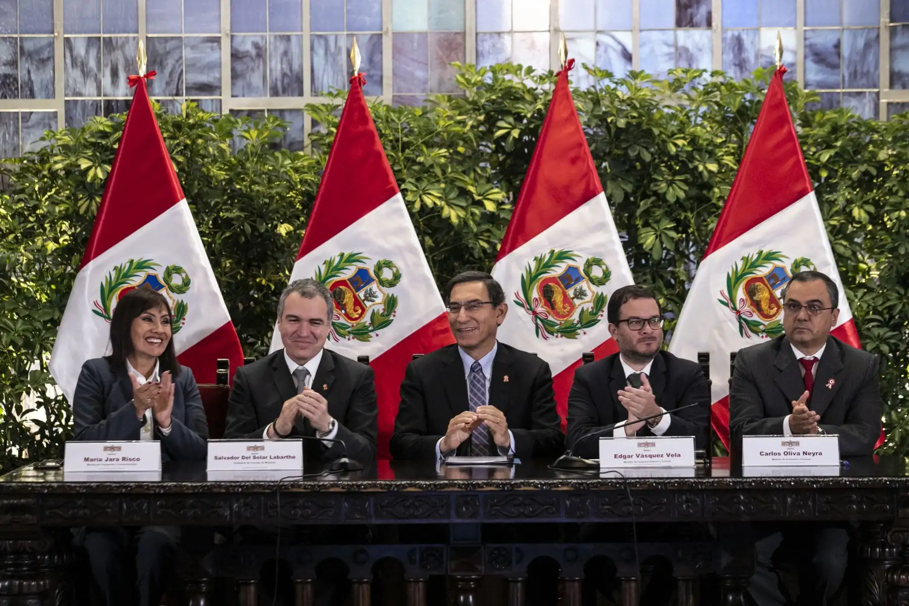 Jefe de estado preside suscripción de contrato para la ejecución del proyecto de creación de banda ancha para las regiones de Ancash, Arequipa, La Libertad, San Martín. Luego se realizó el lanzamiento del programa Turismo Seguro.
Foto: ANDINA/Prensa Presidencia