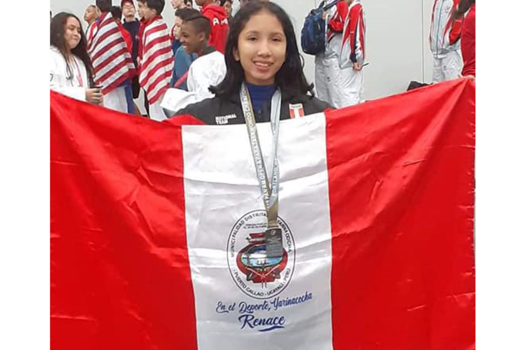 Adjani del Águila Cuzcano tiene 13 años y ya es toda una representante peruana en el extranjero. AFP