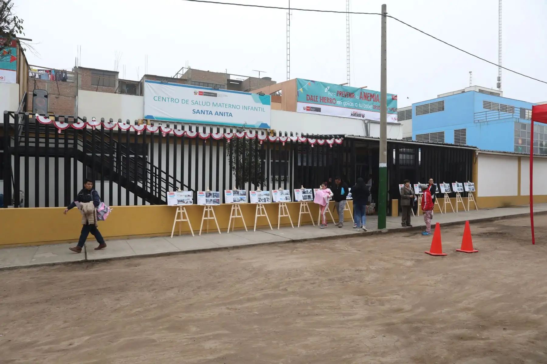 Ministra de Salud Zulema Tomás inauguró el Centro Materno Infantil (CMI) Santa Anita y anuncio la nueva infraestructura, equipamiento y amplió el servicio de 227 centros y puestos de salud en Lima Metropolitana con una inversión de casi 28 millones de soles.Foto.ANDINA/MINSA