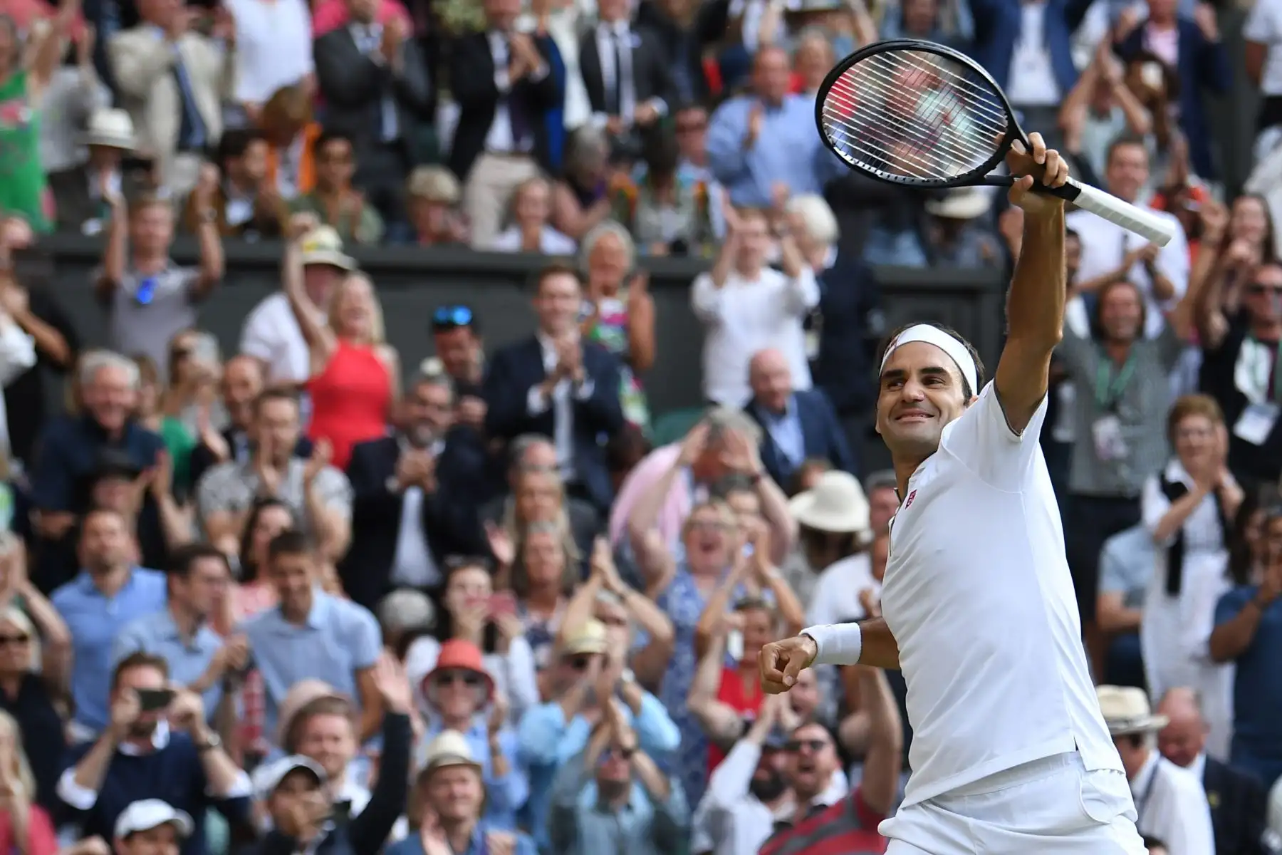 El suizo Roger Federer jugará la final de Wimbledon ante el serbio Novak Djokovic, luego de derrotar al español Rafael Nadal por 7-6 (3), 1-6, 6-3 y 6-4. Foto: AFP