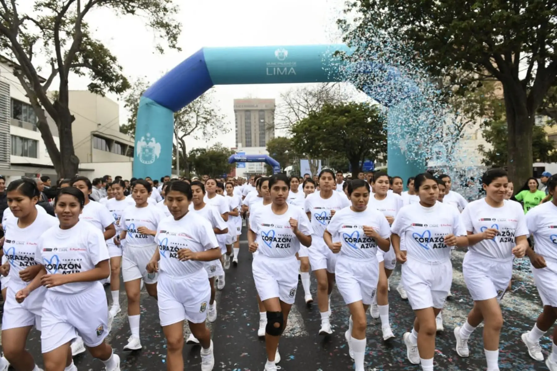 Ministro del Interior CarlosMorán participa de la ceremonia de partida de la carrera pedestre “Lima Corre 5K contra la Trata de personas”.
Foto: MININTER
