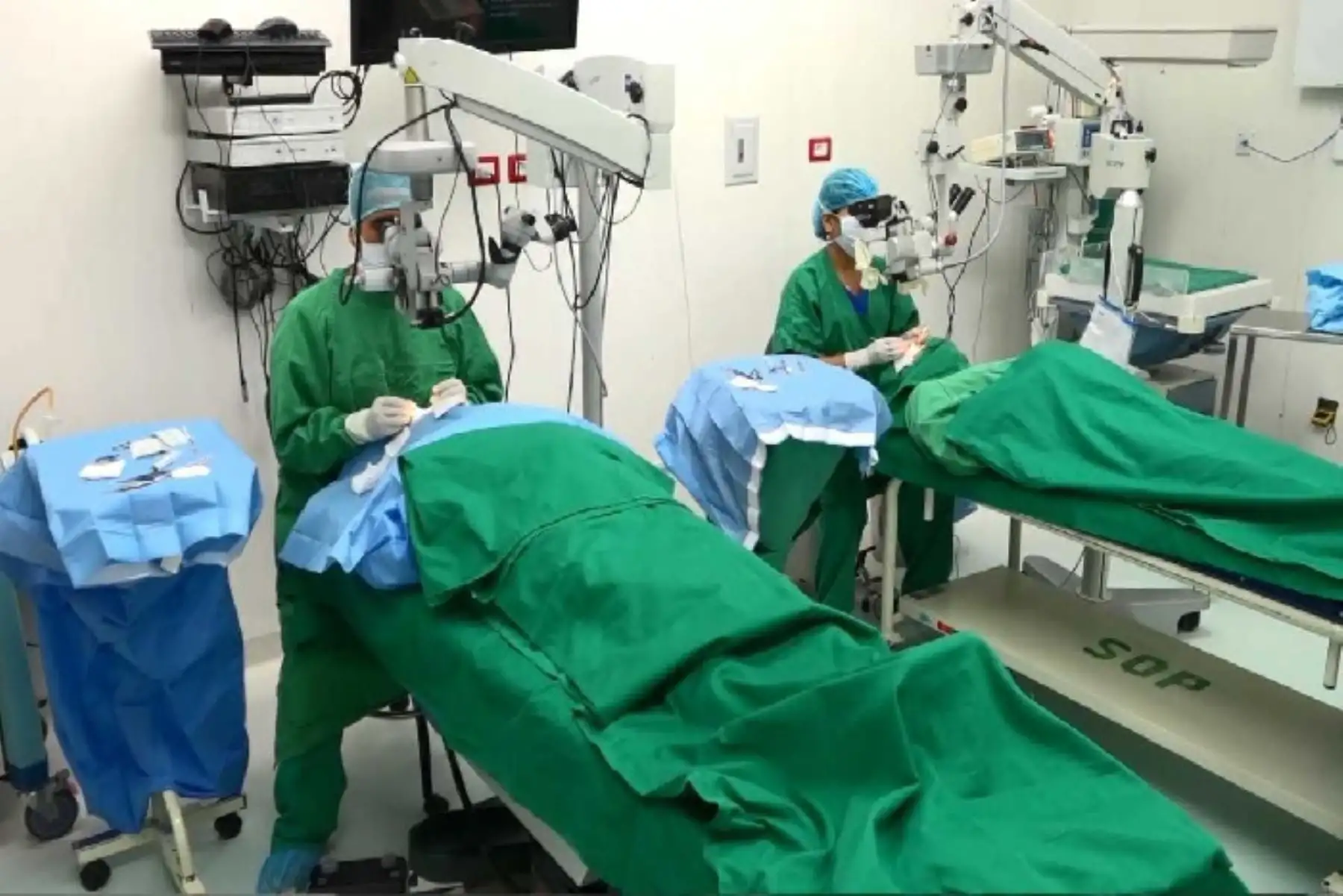 Especialistas del Seguro Social de Salud (EsSalud) realizaron una exitosa campaña   quirúrgica en Tarapoto, región San Martín, donde operaron a 85 pacientes que presentaban severas carnosidades en el ojo, patología denominada pterigión, que les causaba serios problemas de visión.