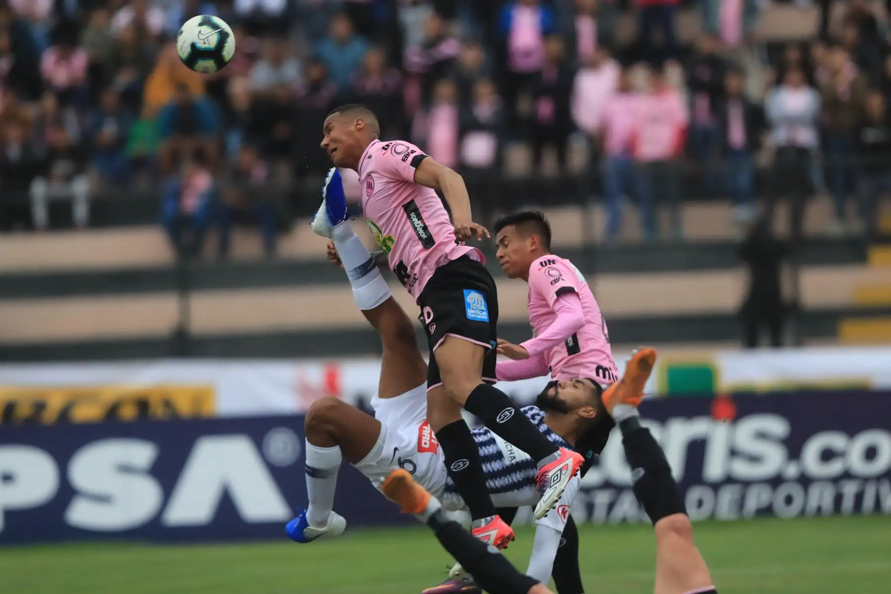 Alianza Lima derrotó al Sport Boys por dos tantos a uno en el Callao.

Foto: ANDINA/Juan Carlos Guzmán Negrini.