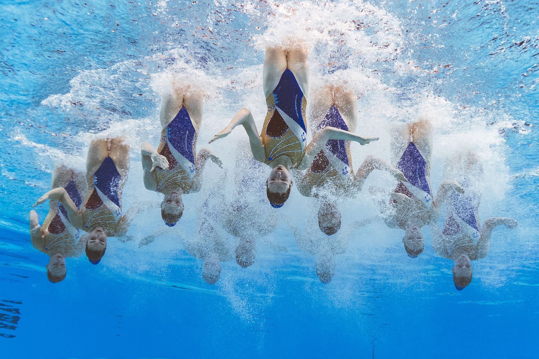 El equipo de Francia compite en la final de natación artística de rutina en el Campeonato Mundial 2019. Foto: AFP
