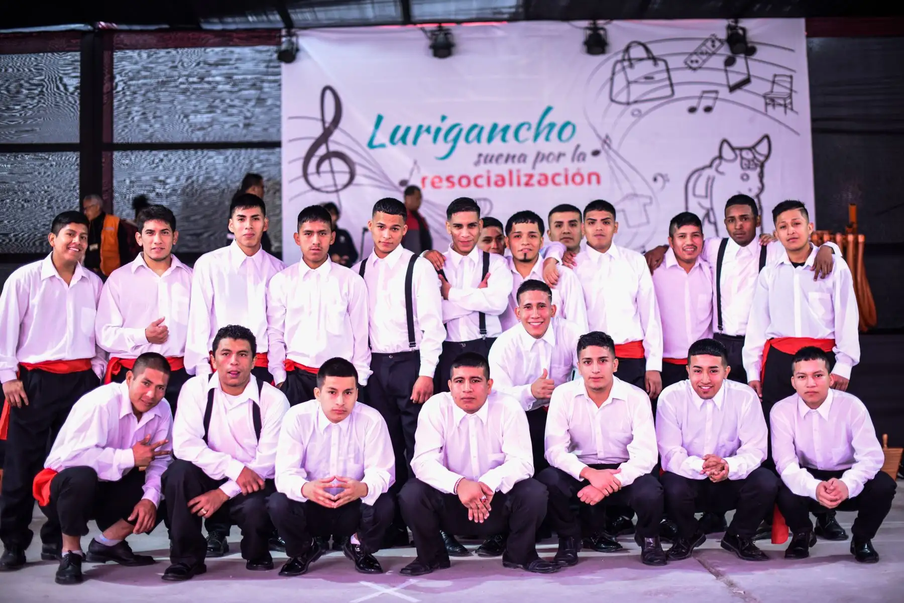 El Instituto Nacional Penitenciario (INPE) celebró el Día de la Resocialización, con el evento "La ciudad suena", además se recorrió las instalaciones de los talleres productivos "Cárceles Productivas" del Establecimiento Penitenciario Lurigancho.
Foto: ANDINA/Cesar Fajardo