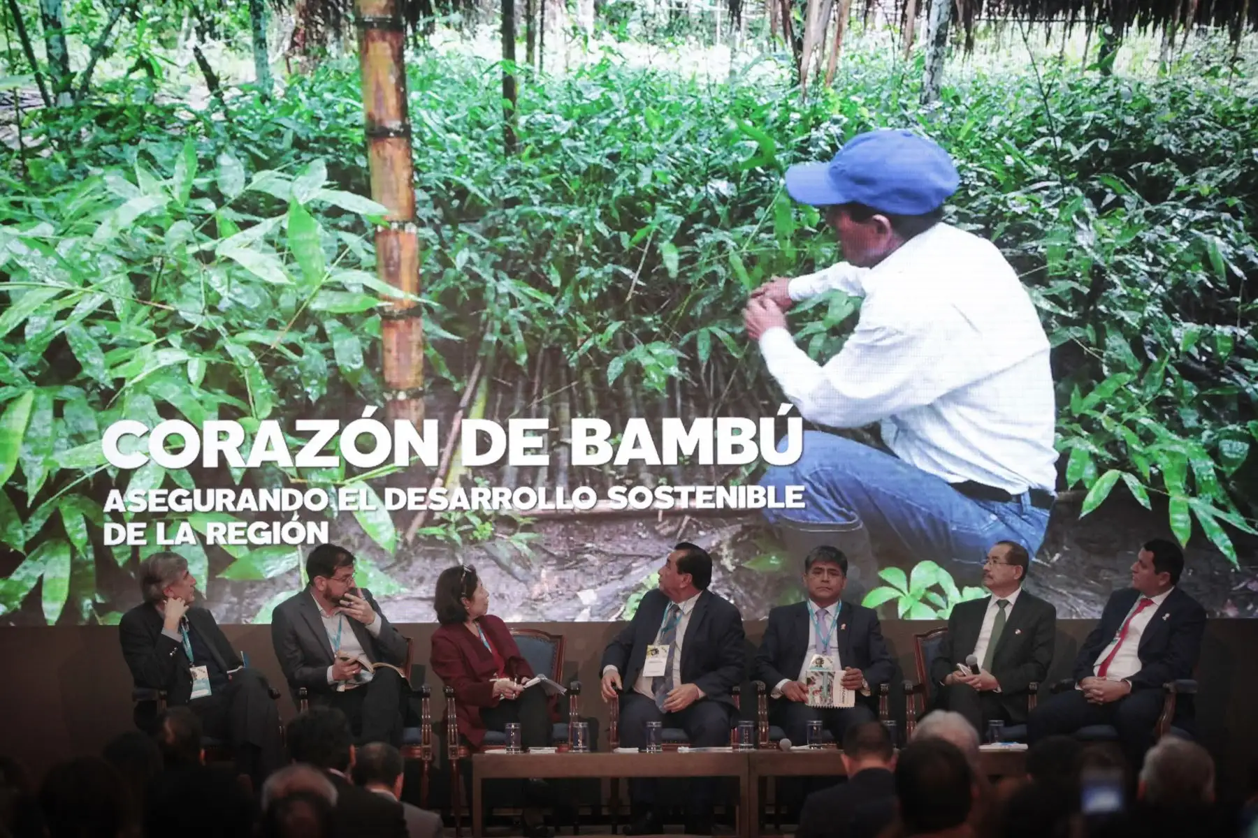 Carlos Alberto Rua Carbajal, gobernador regional de Ayacucho.
Pedro Bogarin Vargas, gobernador regional de San Martín.
Servando garcía Correa, gobernador regional de Piura.
Francisco Antonio Pezo Torres, gobernador regional de Ucayali
Semana de la innovación tecnológica. Evento organizado por Concytec.
Foto: ANDINA/Miguel Mejía