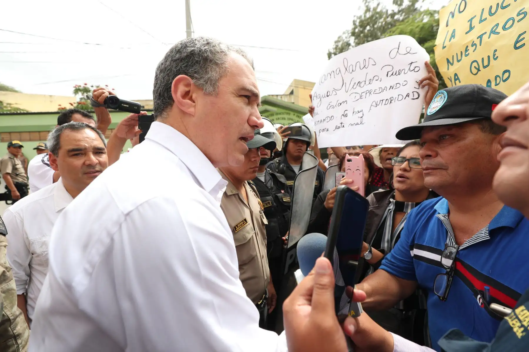 Presidente del Consejo de Ministros realizó visita de trabajo a Tumbes para la inauguración de obras de rehabilitación de pistas y verificar los avances de la mesa de trabajo sobre reconstrucción.
Foto: ANDINA/PCM