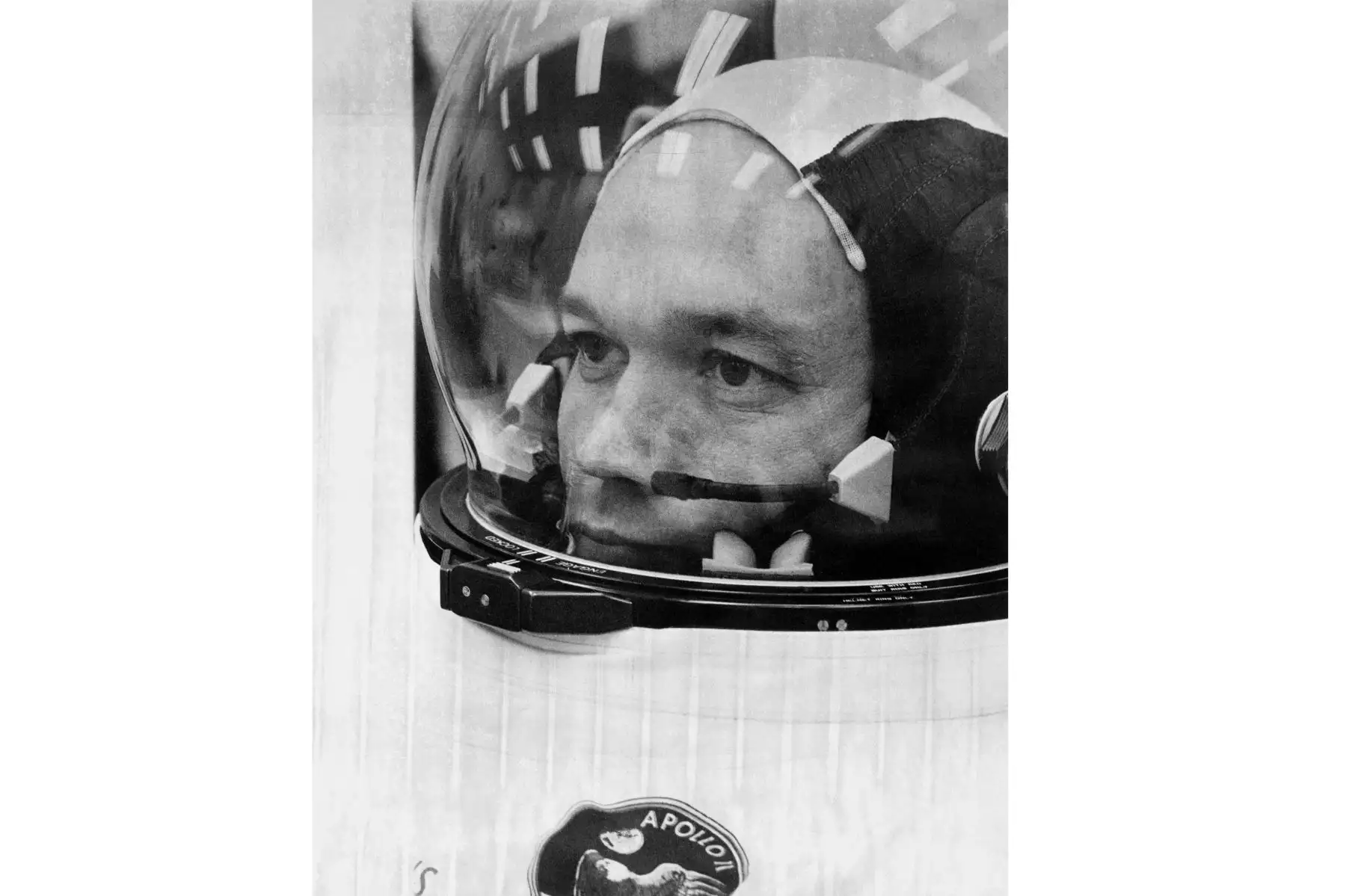 El astronauta Michael Collins se prepara para embarcar en el Apolo 11 para el comienzo de una misión a la luna el 16 de julio de 1969. Foto: AFP