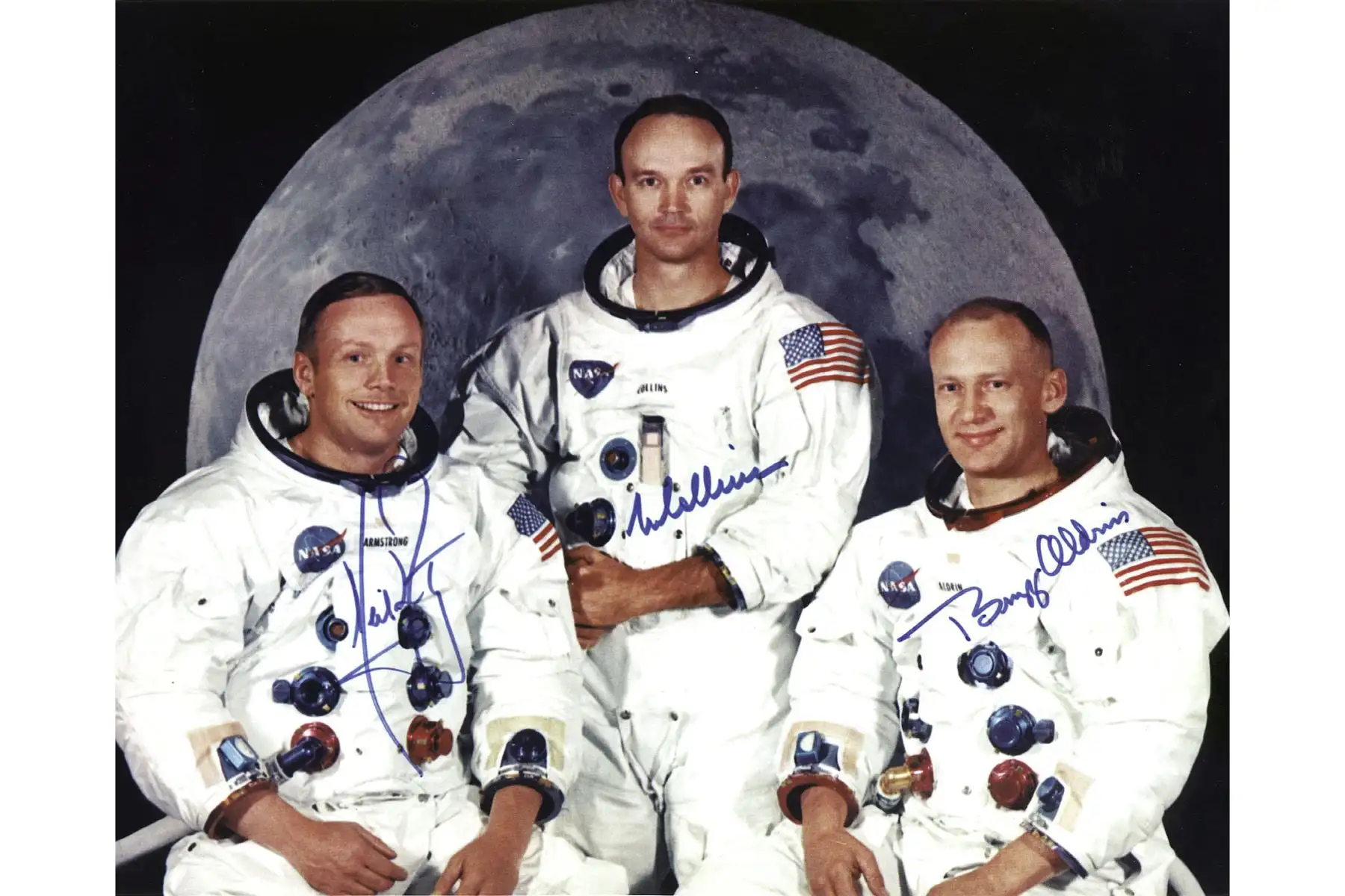 Foto publicada por la NASA muestra a la tripulación de la misión de aterrizaje lunar del Apolo 11, LR Neil Armstrong, comandante, Michael Collins, piloto del módulo de comando y Edwin E. Aldrin Jr, piloto del módulo lunar, 01 de mayo de 1969. Foto: AFP