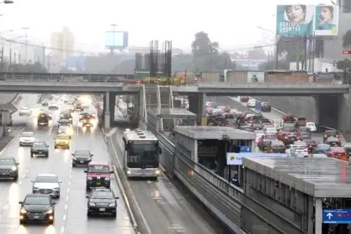 Metropolitano retoma su recorrido tras culminación de obras en San Isidro. Foto: ANDINA/Difusión.