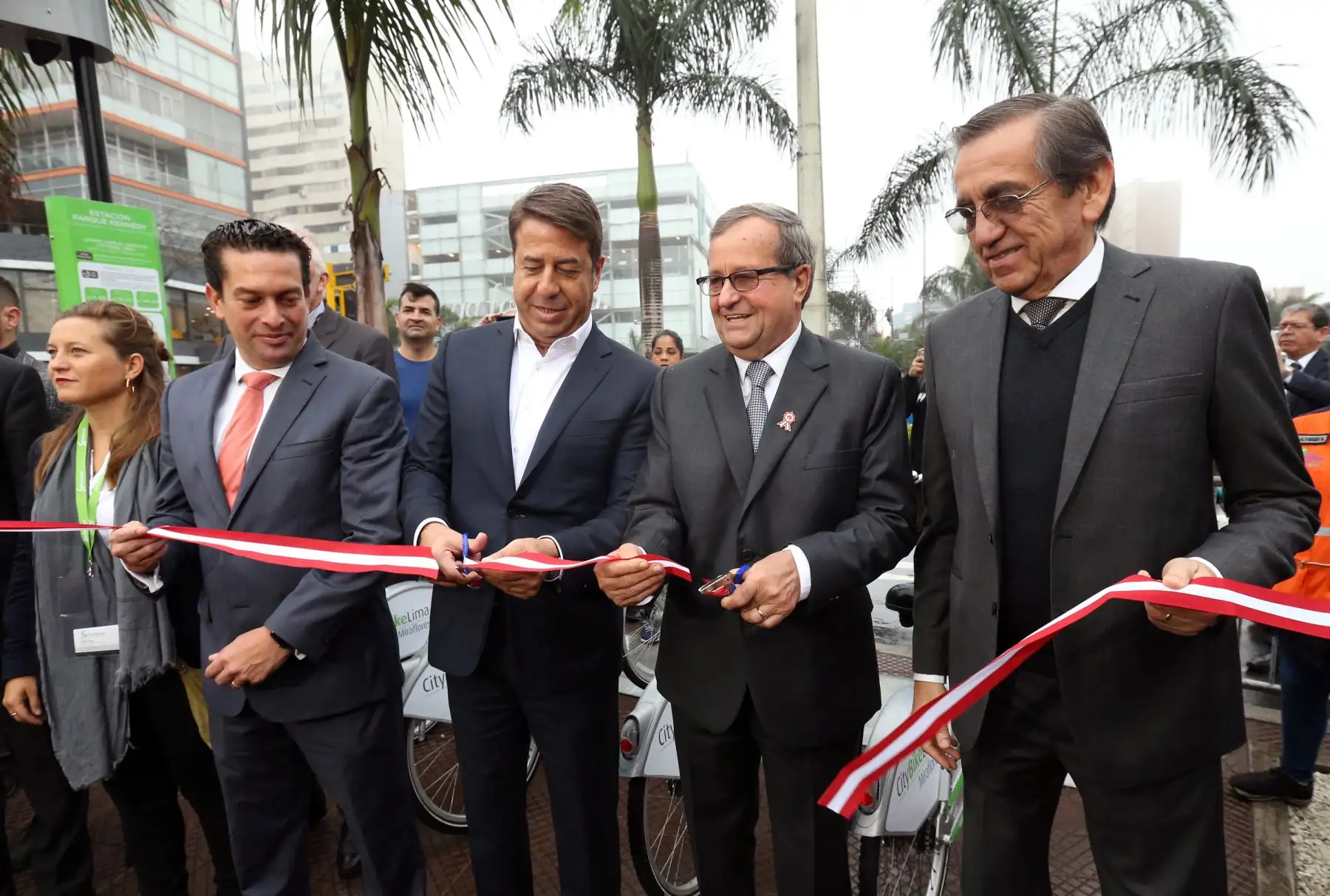 Ceremonia de inauguración del primer servicio público de bicicletas en el Perú, CityBike Lima .Foto: ANDINA/Norman Córdova