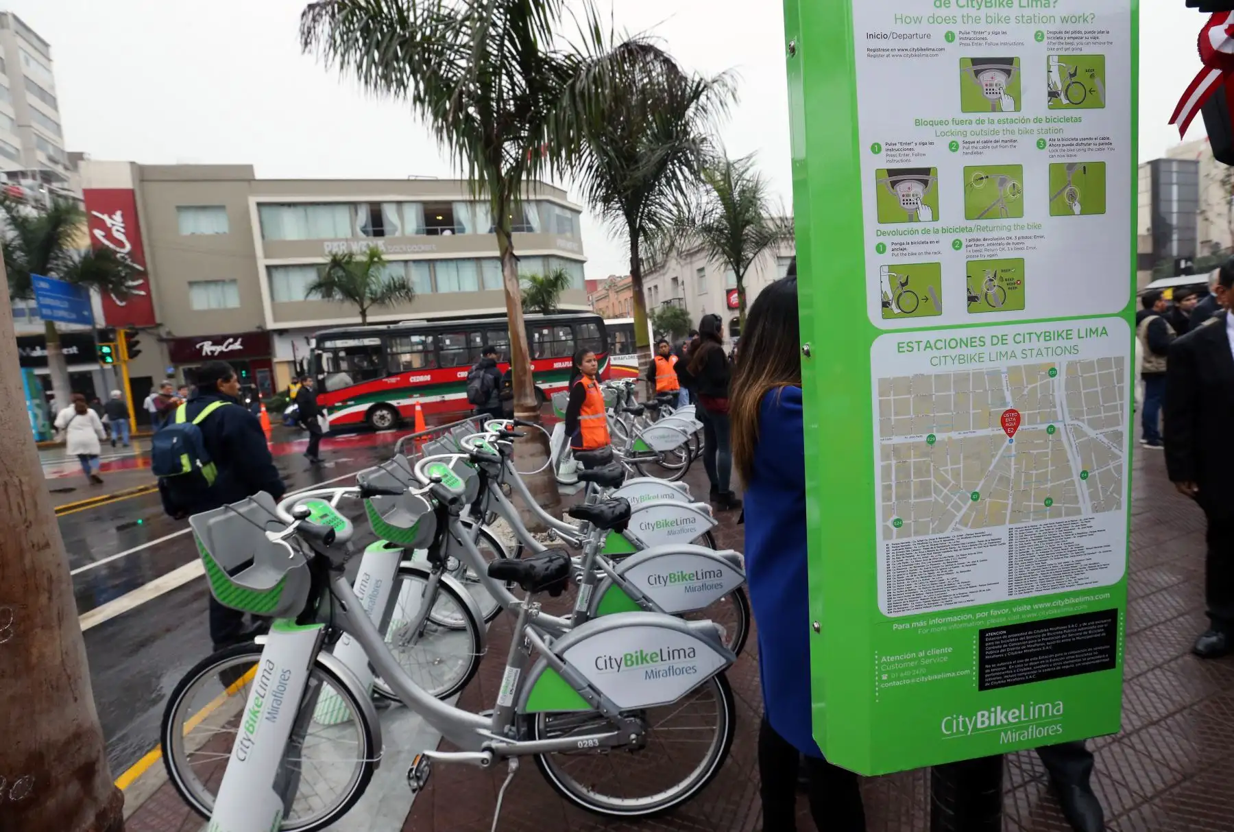 Ceremonia de inauguración del primer servicio público de bicicletas en el Perú, CityBike Lima .Foto: ANDINA/Norman Córdova
