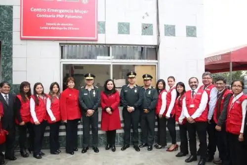Autoridades en la inauguración del CEM de la urbanización Palomino. ANDINA/MIMP