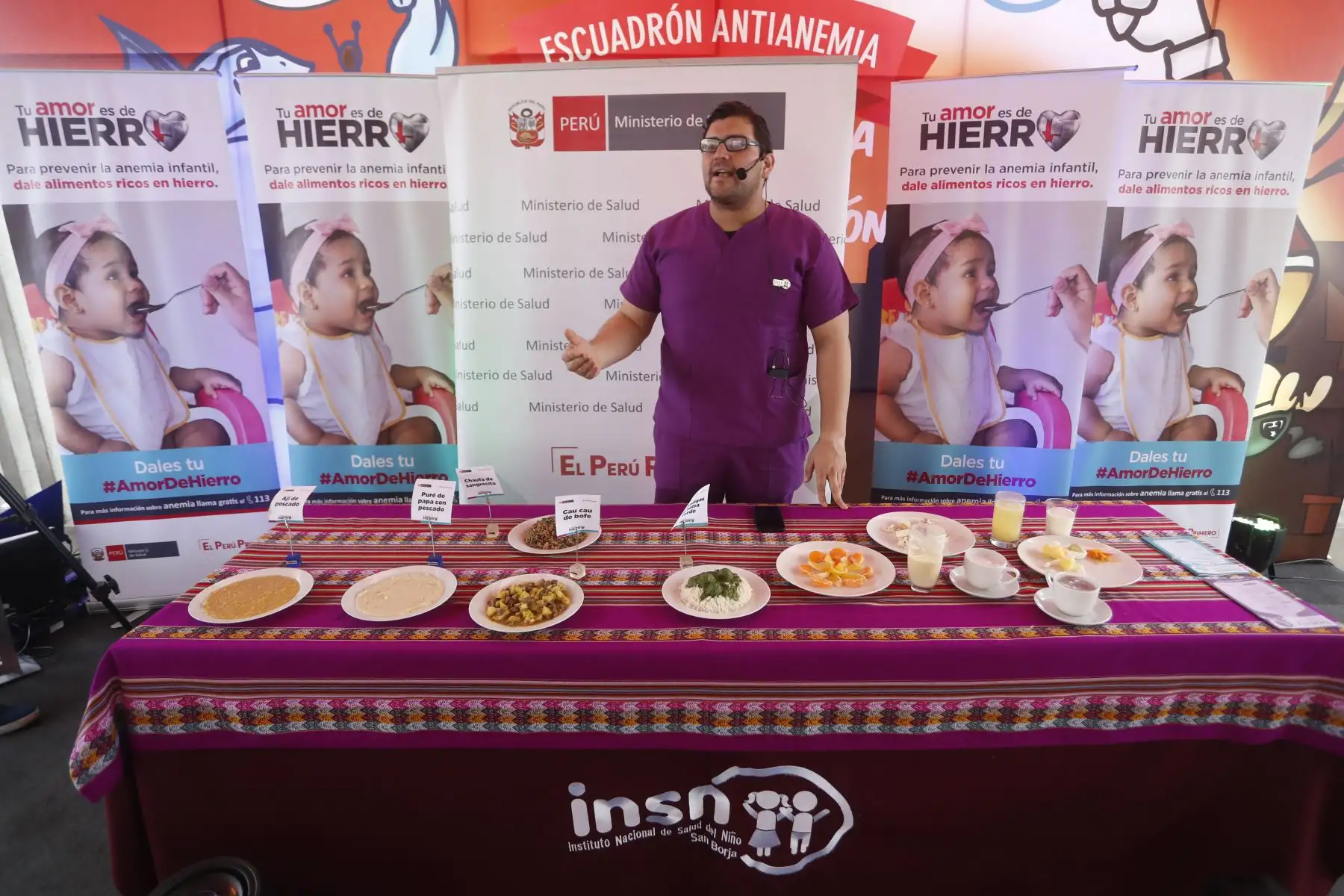 Con la presencia de la ministra de Salud, Zulema Tomás Gonzáles; el Instituto Nacional de Salud del Niño San Borja realizó un Food Truck “Sazón de Hierro” donde degustaron 500 raciones de cinco platillos nutritivos.
Foto: ANDINA/Josue Ramos