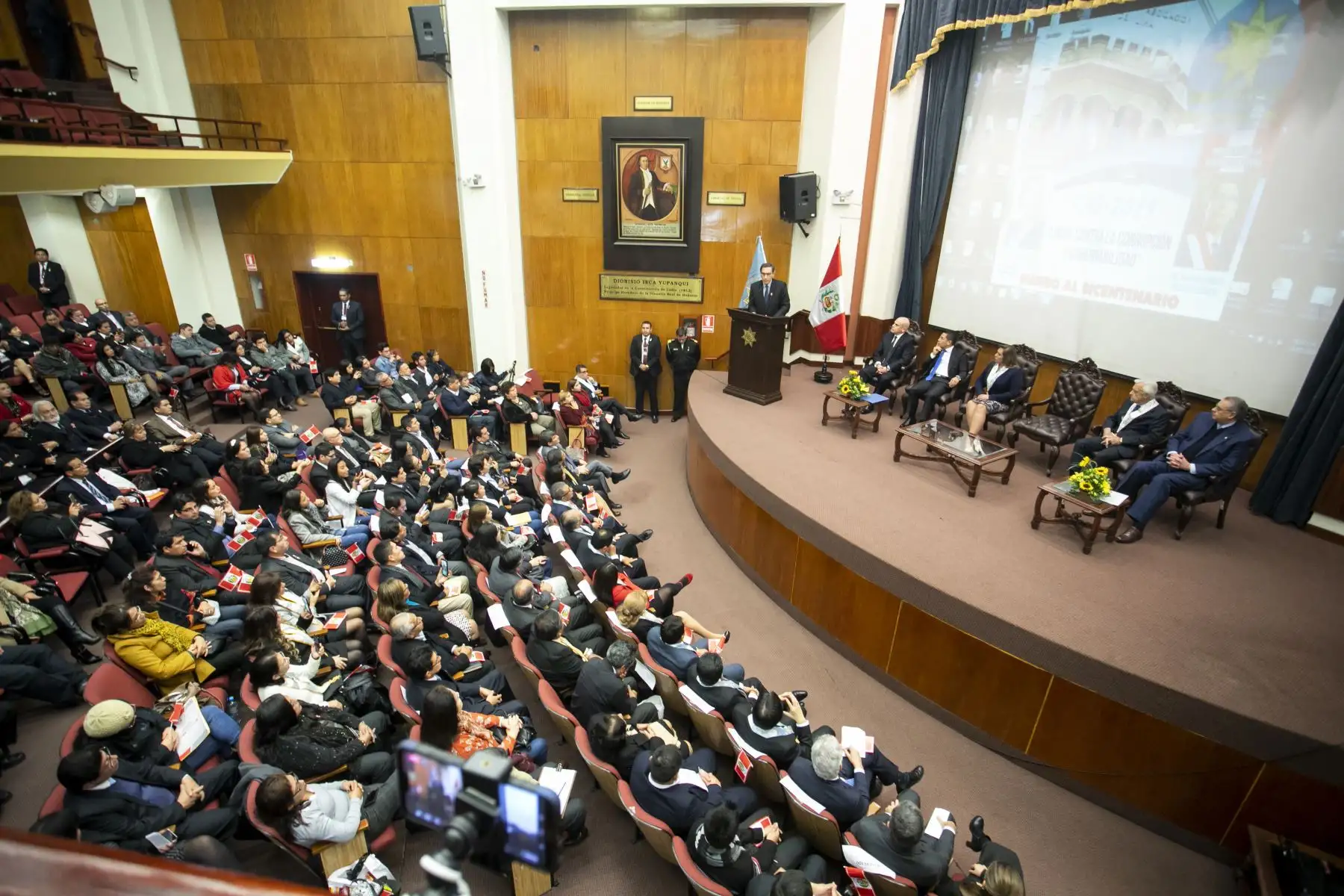 Jefe de Estado, Martín Vizcarra asiste al Foro “Lucha Contra la Corrupción y Gobernabilidad rumbo al Bicentenario”.
Foto. Prensa Presidencia