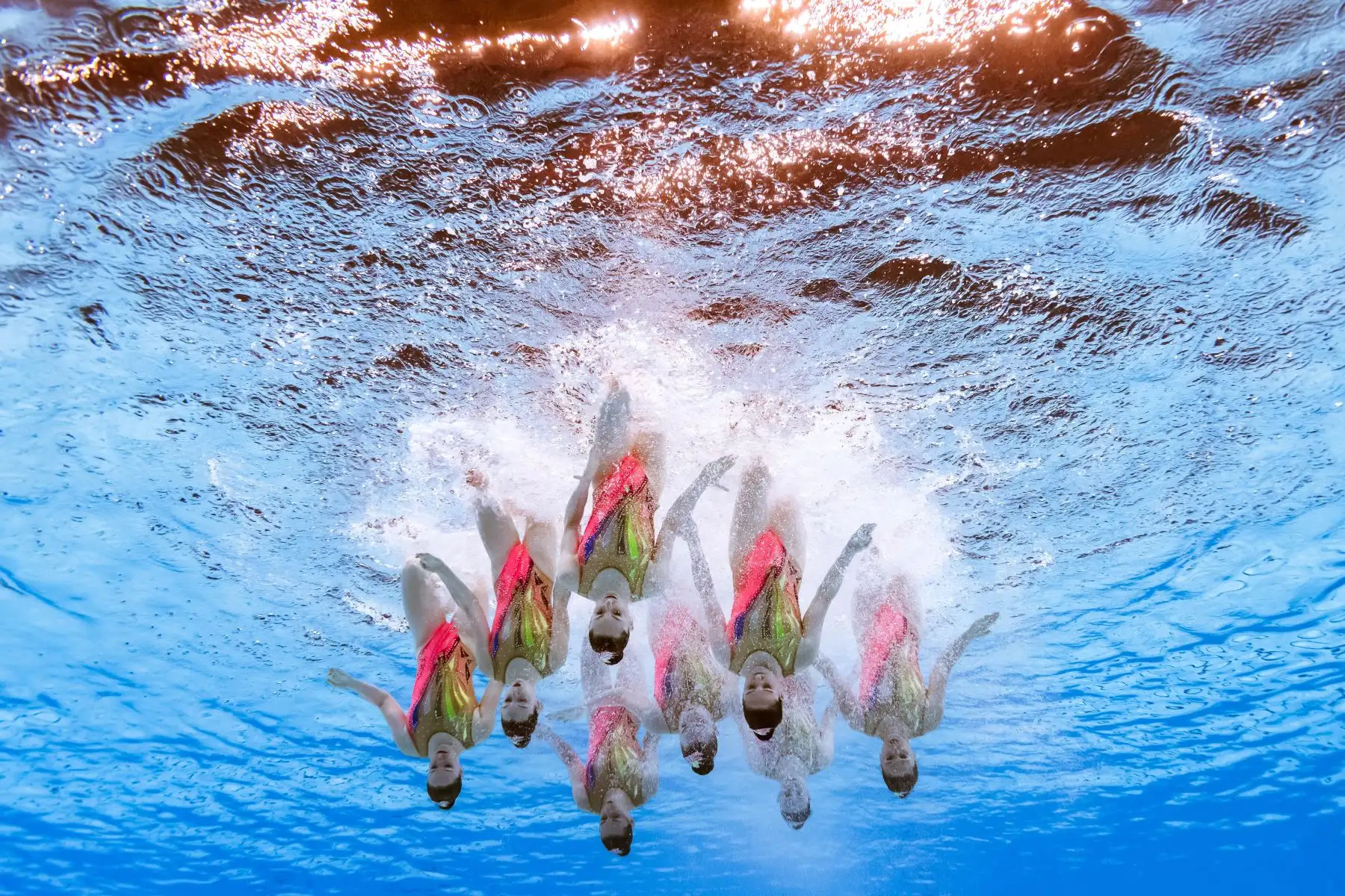 El equipo de Francia compite en el evento de natación artística durante el campeonato mundial 2019 en Corea del Sur. Foto: AFP