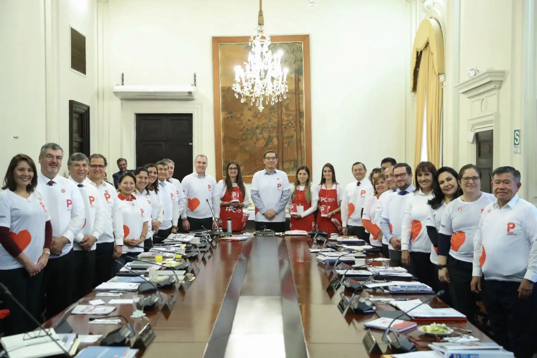 Visita de los voluntarios Ponle Corazón al Consejo de Ministros. Foto: ANDINA/Prensa Presidencia