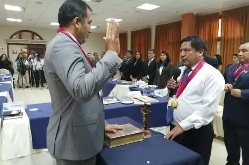 El vicepresidente de la ANGR, Pedro Ubaldo, tomó juramento al gobernador de Áncash, Juan Carlos Morillo, como presidente de la Mancomunidad Regional Chavín.