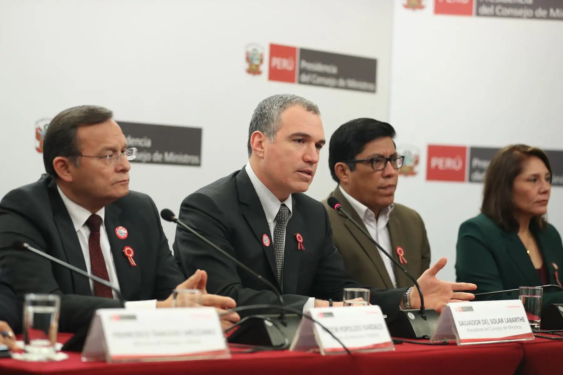 Primer ministro, Salvador del Solar brinda conferencia de prensa para abordar temas de la coyuntura nacional luego de la reunión del Consejo de Ministros.
Foto: ANDINA/Prensa Presidencia