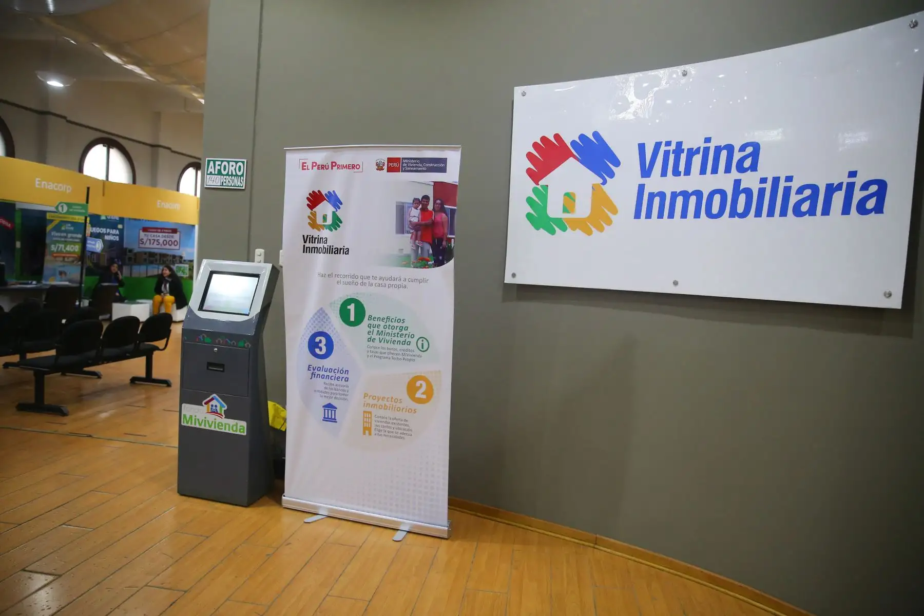 Inauguración de vitrina inmobiliria que ofrece de 10 mil viviendas del programa Techo Propio.  Foto: ANDINA/Vidal Tarqui
