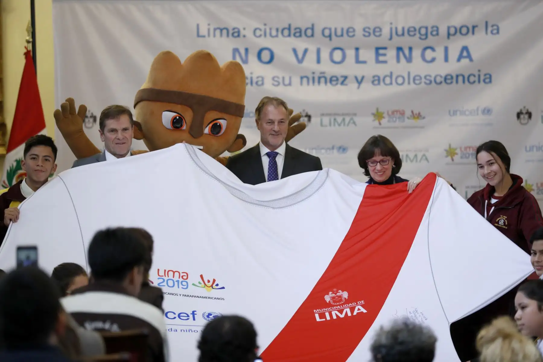 Presentaron la campaña, Lima ciudad que se juega por la no violencia hacia su niñez, como parte del legado social de los Juegos Panamericanos y Parapanamericanos Lima 2019. Con la presencia del alcalde de Lima Jorge Muñoz, Presidente COPAL Carlos Neuhaus, de UNICEF Olga Isaza Foto: ANDINA/Josue Ramos