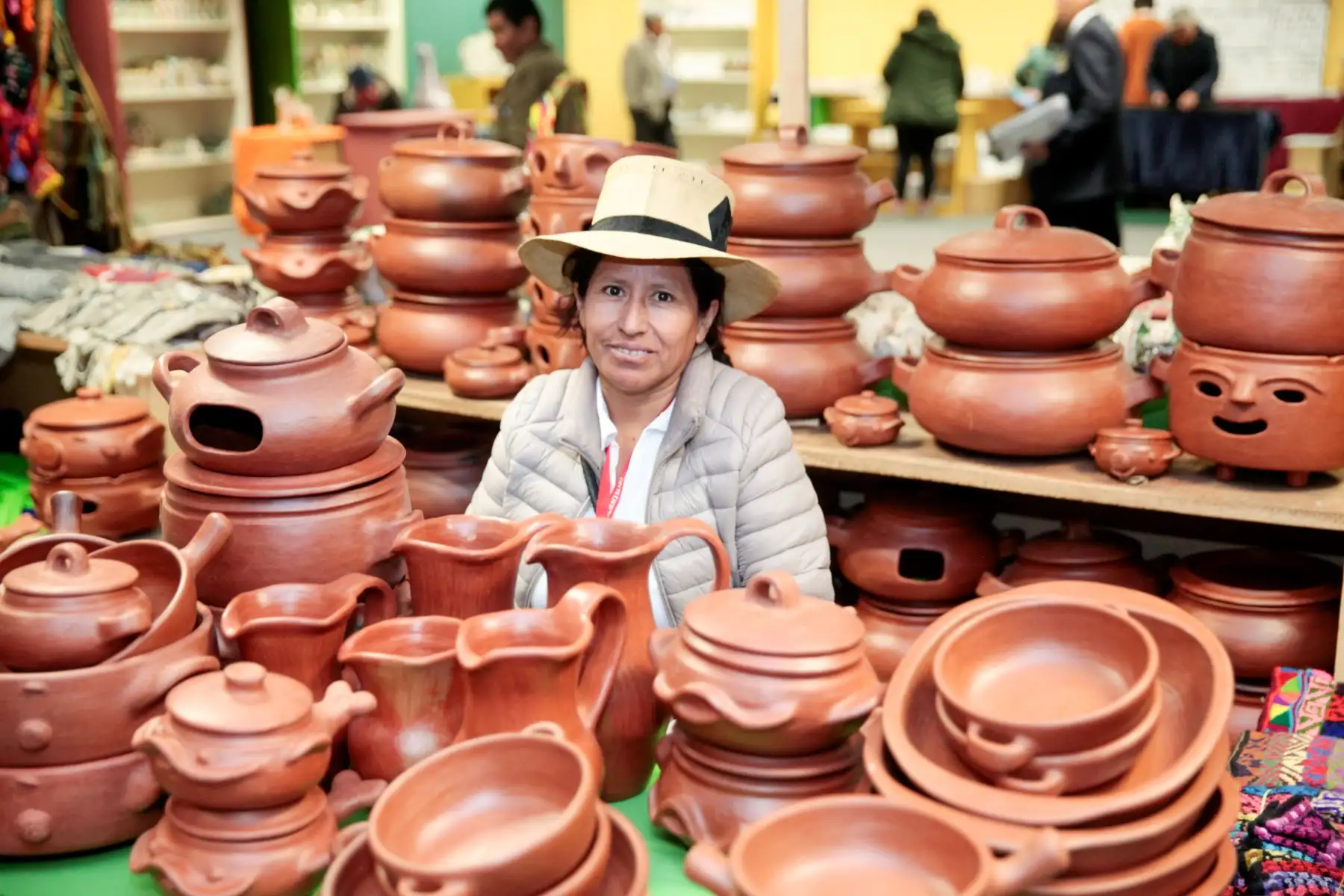 Feria Ruraq maki, Hecho a mano”, exposición-venta de arte tradicional para impulsar el patrimonio cultural inmaterial de los pueblos del país, reflejado en los más finos trabajos de sus artesanos.Foto: ANDINA/ Miguel Mejía