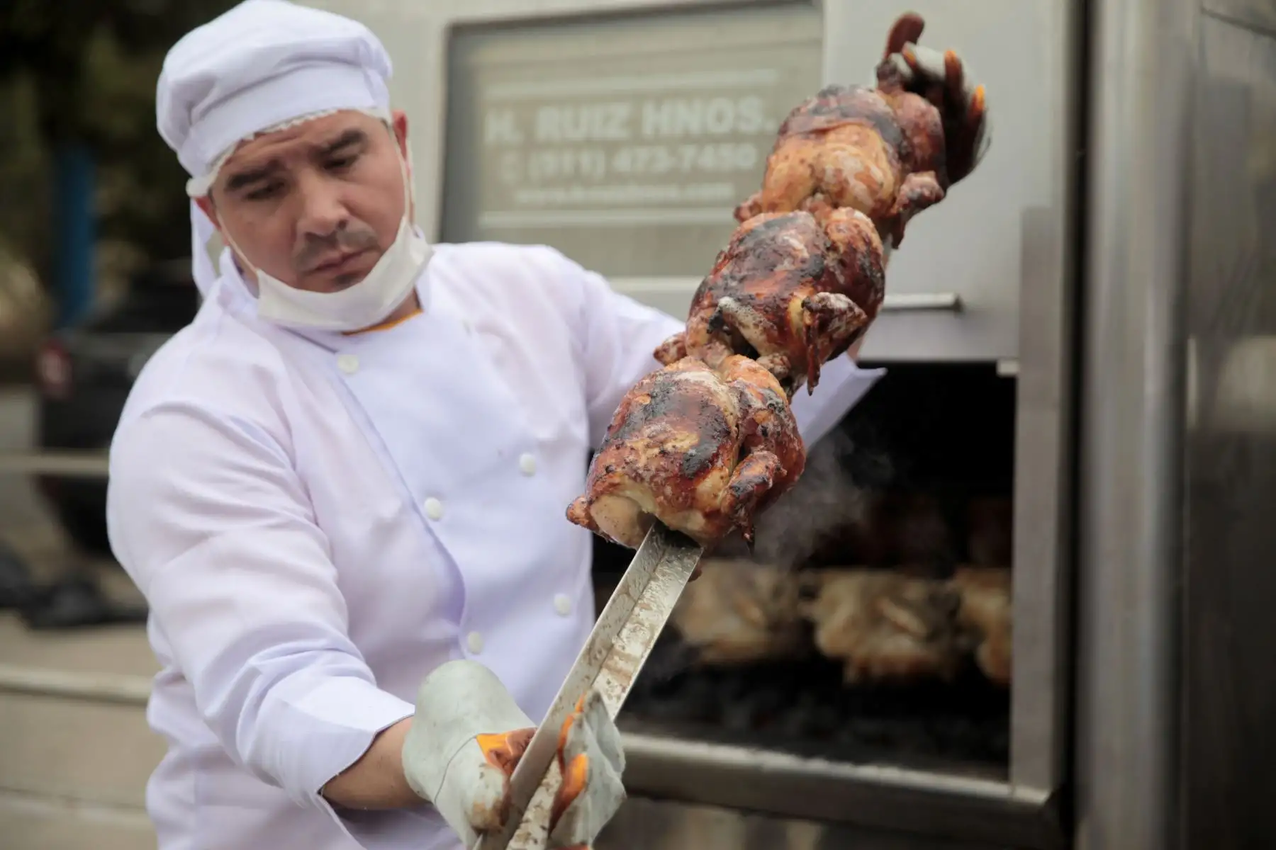 Como antesala al día del Pollo a la Brasa, la Asociación Peruana de Avicultura comparte almuerzo para los niños del Puericultorio Pérez Araníbar en coordinación con el MINAGRI y los restaurantes del segmento.
Foto: ANDINA/Miguel Mejía