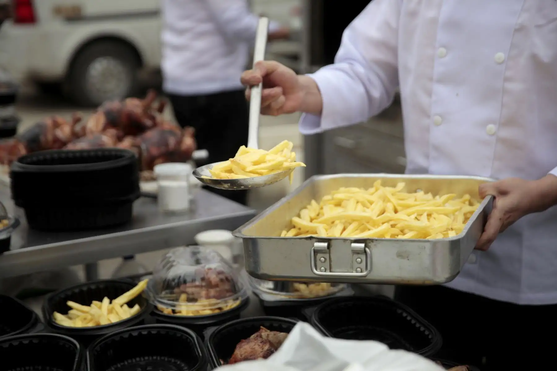 Como antesala al día del Pollo a la Brasa, la Asociación Peruana de Avicultura comparte almuerzo para los niños del Puericultorio Pérez Araníbar en coordinación con el MINAGRI y los restaurantes del segmento.
Foto: ANDINA/Miguel Mejía