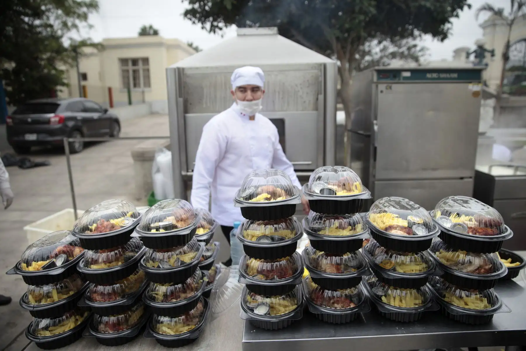 Como antesala al día del Pollo a la Brasa, la Asociación Peruana de Avicultura comparte almuerzo para los niños del Puericultorio Pérez Araníbar en coordinación con el MINAGRI y los restaurantes del segmento.
Foto: ANDINA/Miguel Mejía