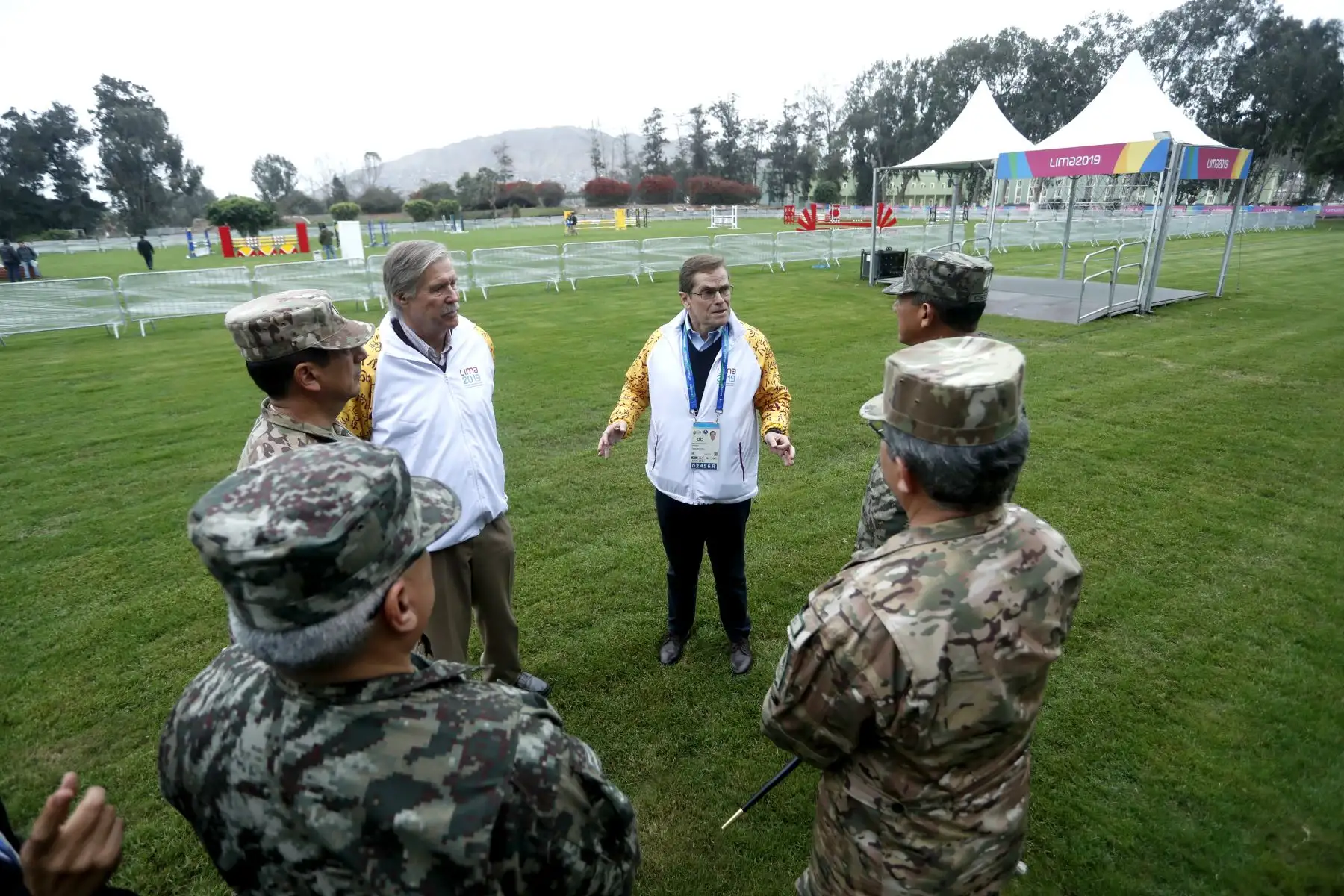El presidente del Comité Organizador de Lima 2019, Carlos Neuhaus visito la EMCH, donde se llevarán a cabo las competencias de Pentatlón Moderno, Natación, Salto de ecuestre, Levantamiento de Pesas y Físico Culturismo. Foto: ANDINA/Josue Ramos