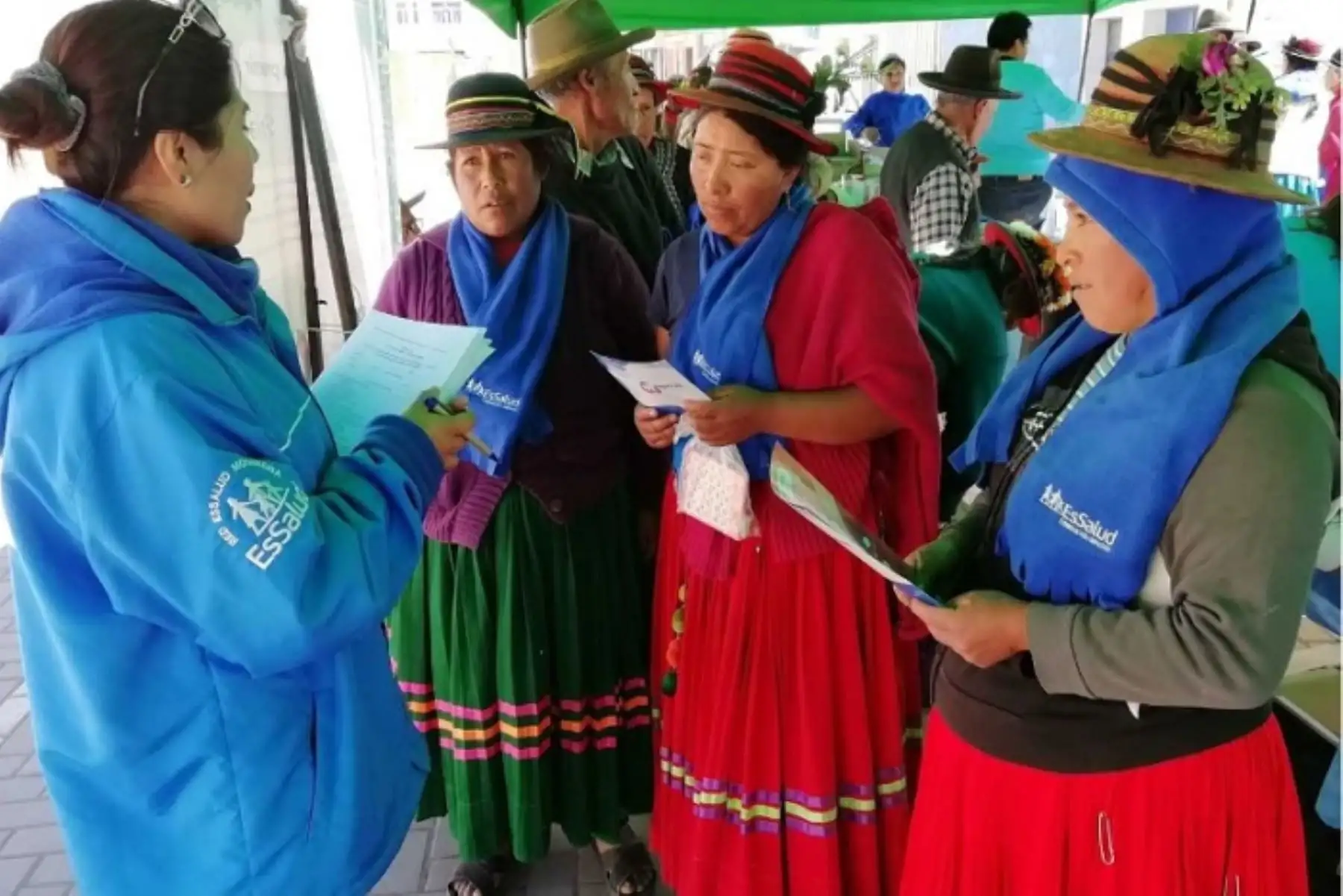 El Seguro Social de Salud (EsSalud) viene adoptando las acciones necesarias para garantizar la atención oportuna a la población del sur del país que resulte afectada por la emisión de cenizas del volcán Ubinas, en la región Moquegua.