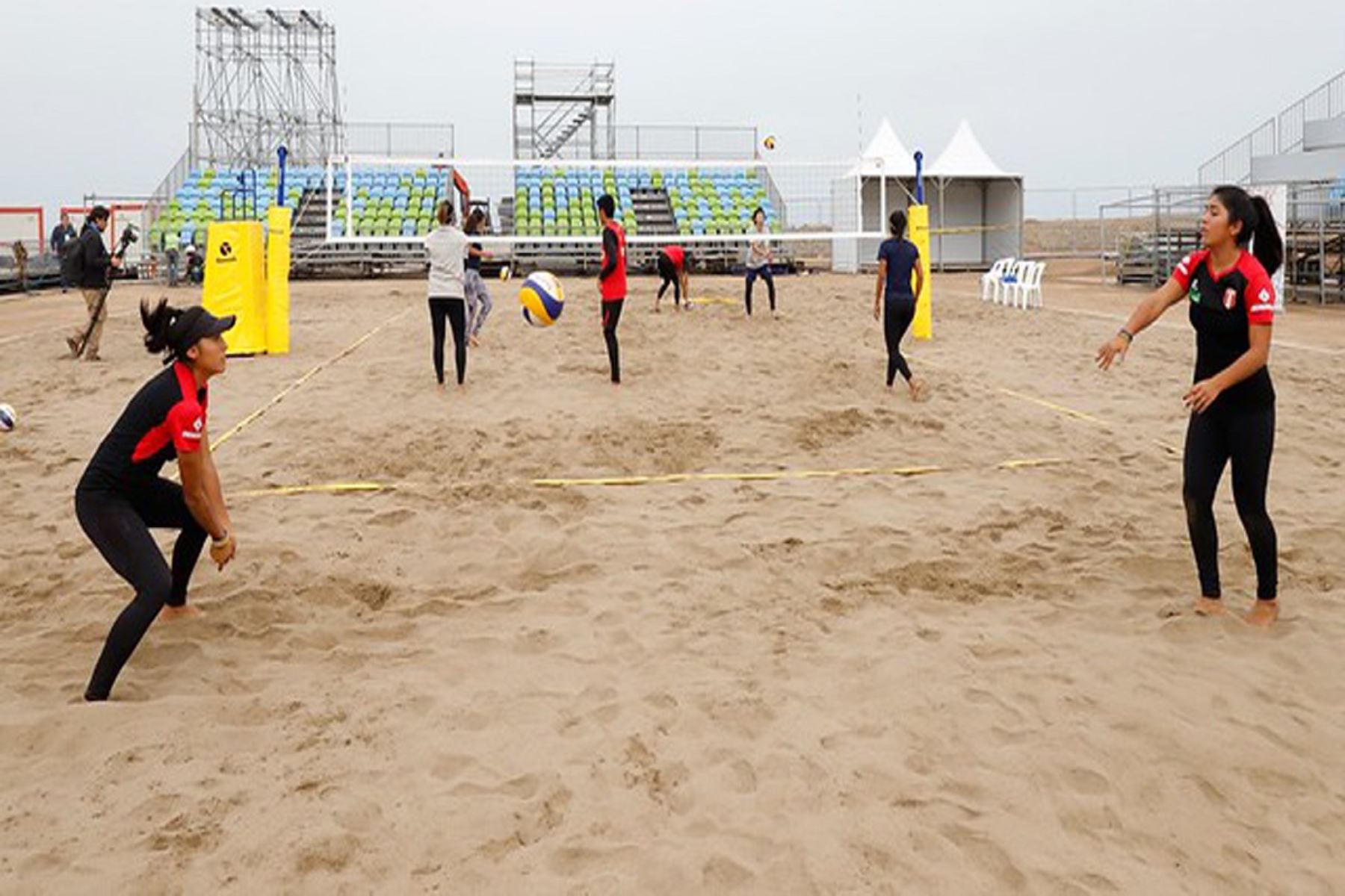 Voleibol de playa debutará previo a la inauguración.