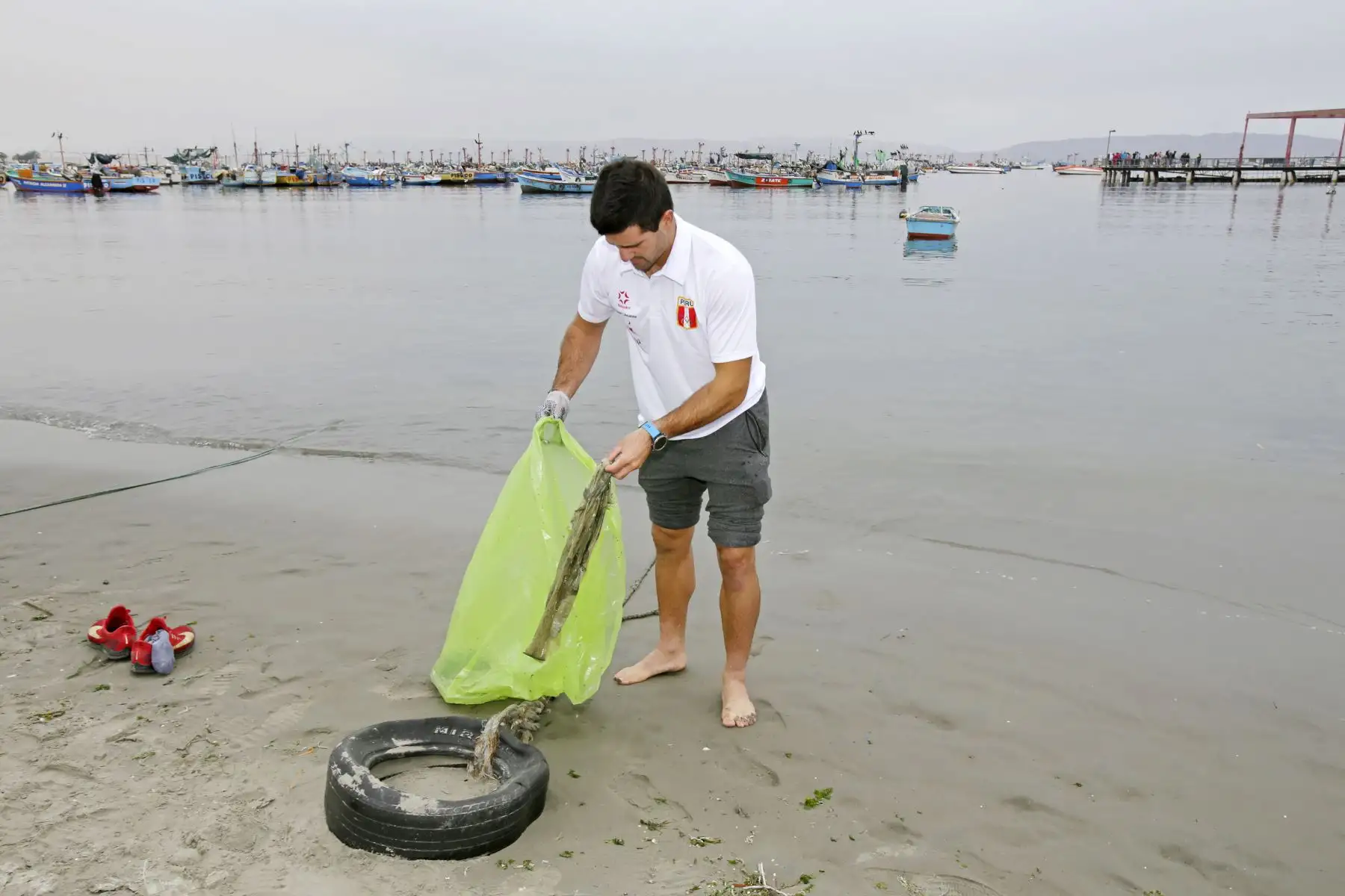Lima 2019: Selección Peruana de Vela participa en limpieza de playa en Paracas.
Foto: ANDINA/Lima 2019