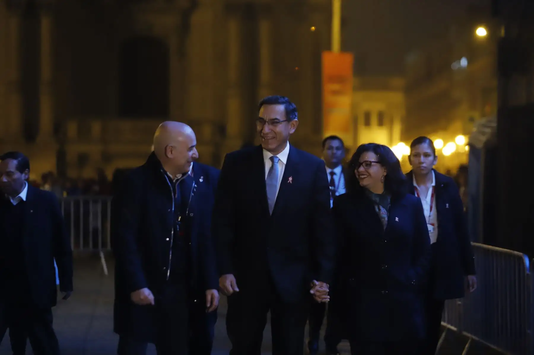 Presidente Martin Vizcarra asistió al concierto  “Serenata por el Perú” que ofreció  el tenor peruano Juan Diego Florez  acompañado por la Orquesta Sinfónica y el Coro Juvenil de Sinfonía Perú, en la Plaza Mayor de Lima.Foto:ANDINA/Prensa Presidencia