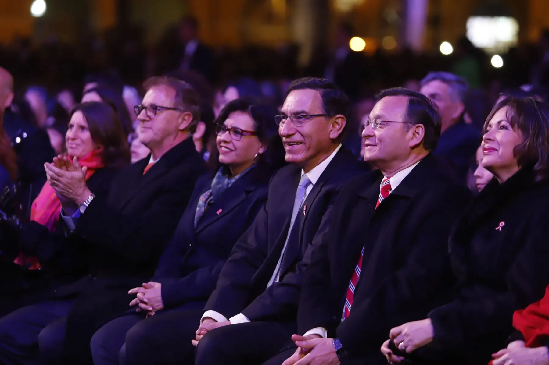 Presidente Martin Vizcarra asistió al concierto  “Serenata por el Perú” que ofreció  el tenor peruano Juan Diego Florez  acompañado por la Orquesta Sinfónica y el Coro Juvenil de Sinfonía Perú, en la Plaza Mayor de Lima.Foto:ANDINA/Prensa Presidencia