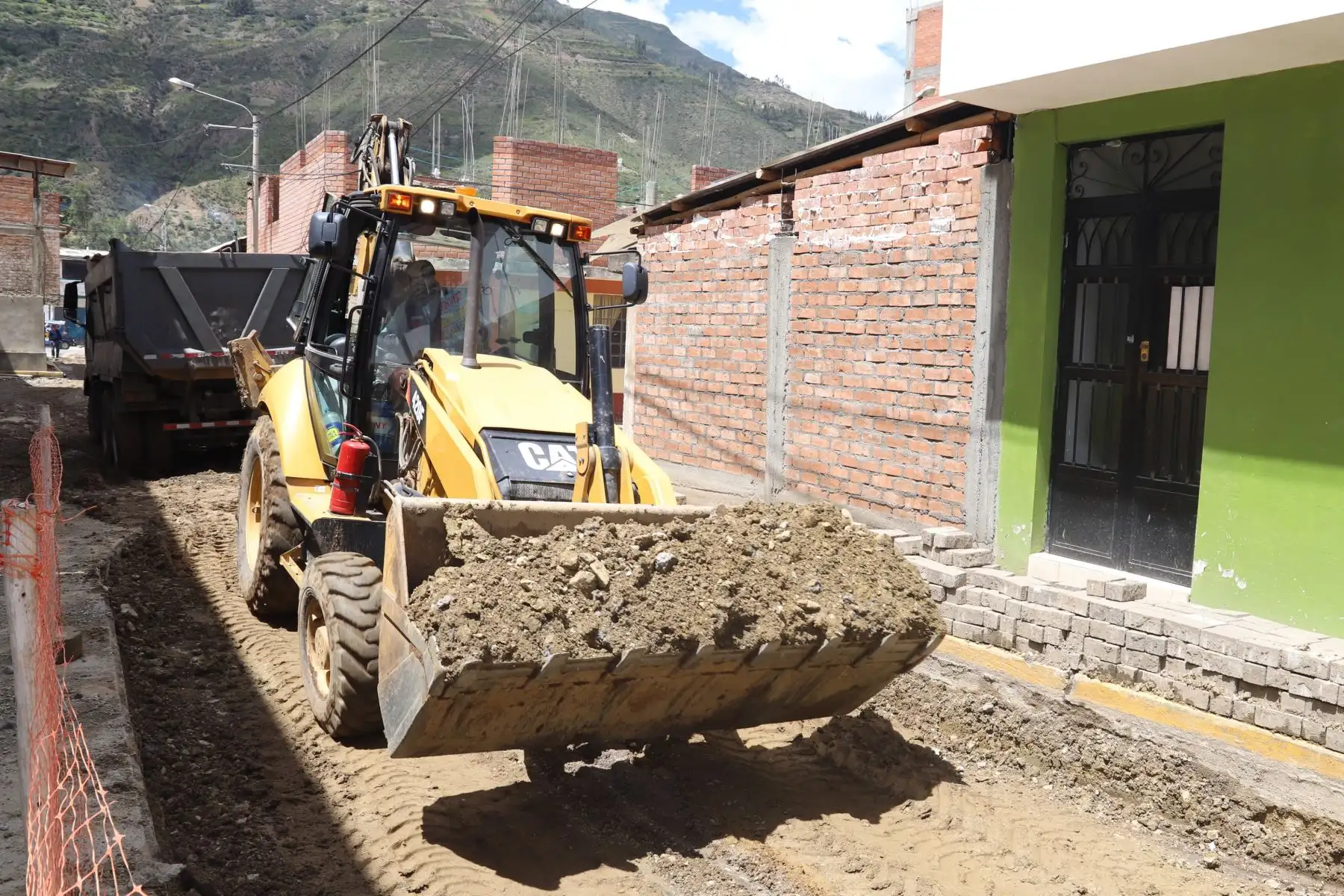 Autoridad para la Reconstrucción con Cambios gestionó transferencias por S/ 18.4 millones para reconstruir 5 caminos en Piura, Lima y Áncash. ANDINA/Difusión