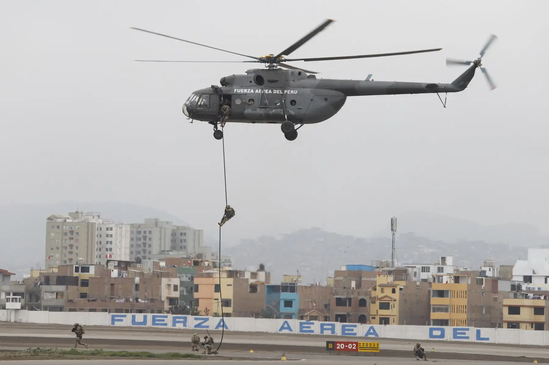 Presidente Martín Vizcarra asiste al desfile por el día de la Fuerza Aérea del Perú.
Foto: ANDINA/Prensa Presidencia