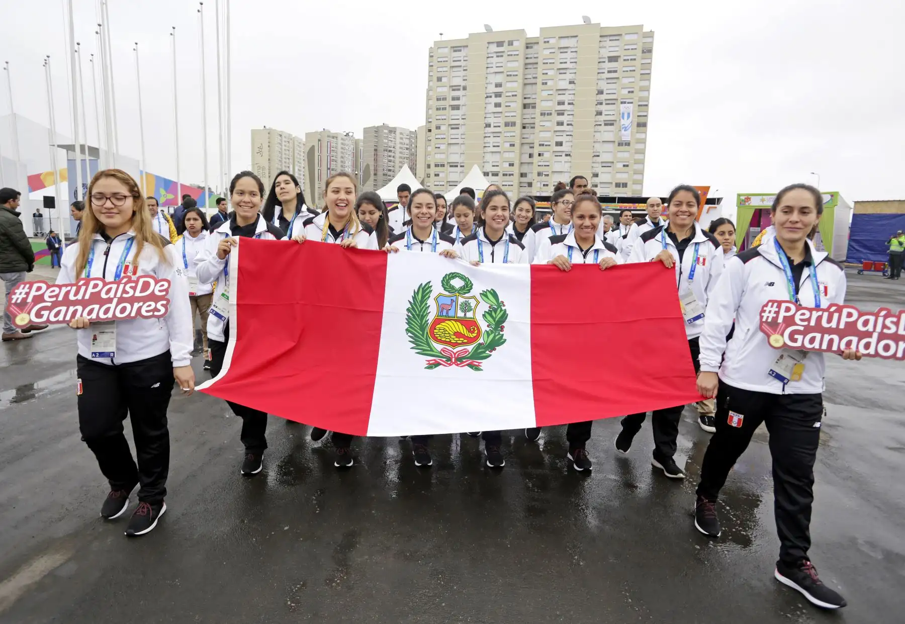 Emotiva bienvenida oficial a la Delegación Peruana en la Villa Panamericana.
Foto: Lima 2019