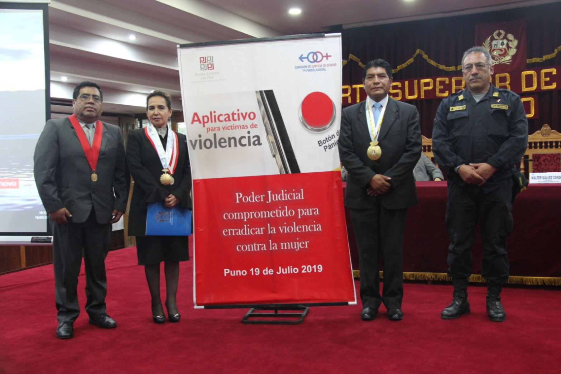 Corte Superior de Puno implementa botón de pánico para auxiliar a mujeres víctimas de violencia.